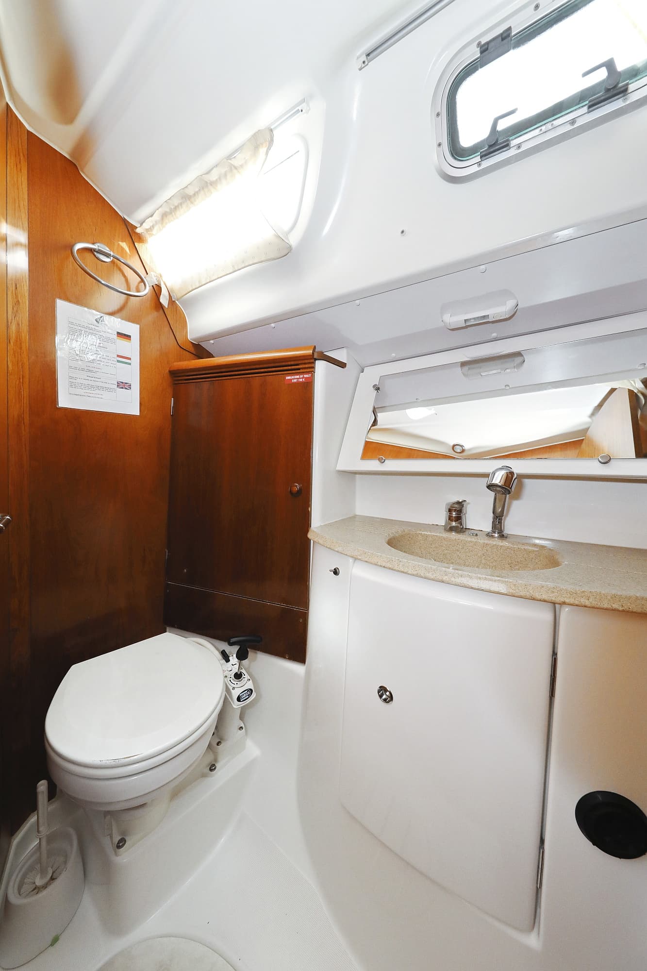 Sun Odyssey 45 - photo 23