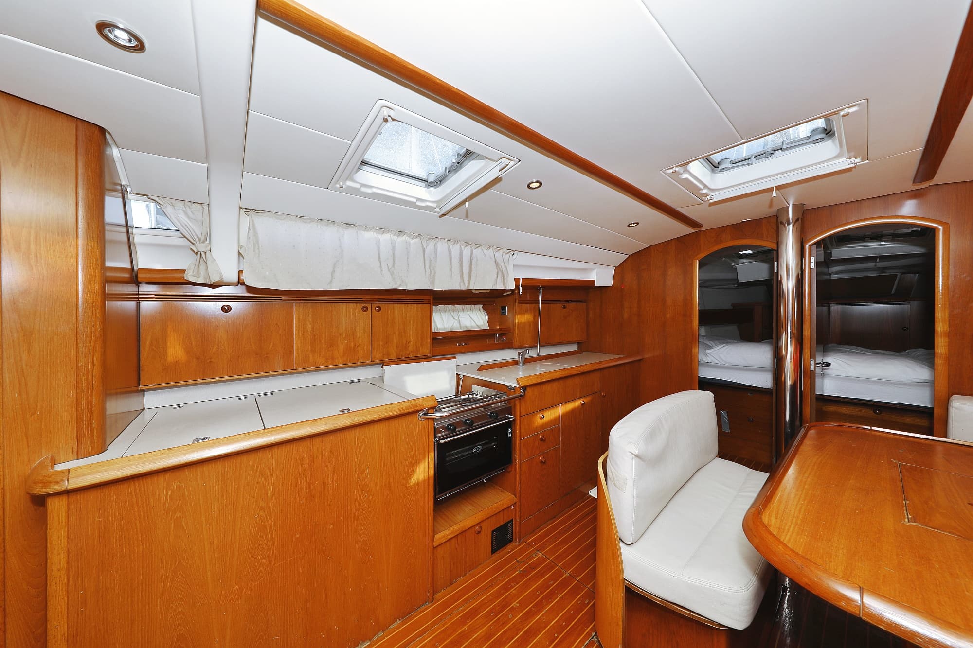 Sun Odyssey 45 - photo 11