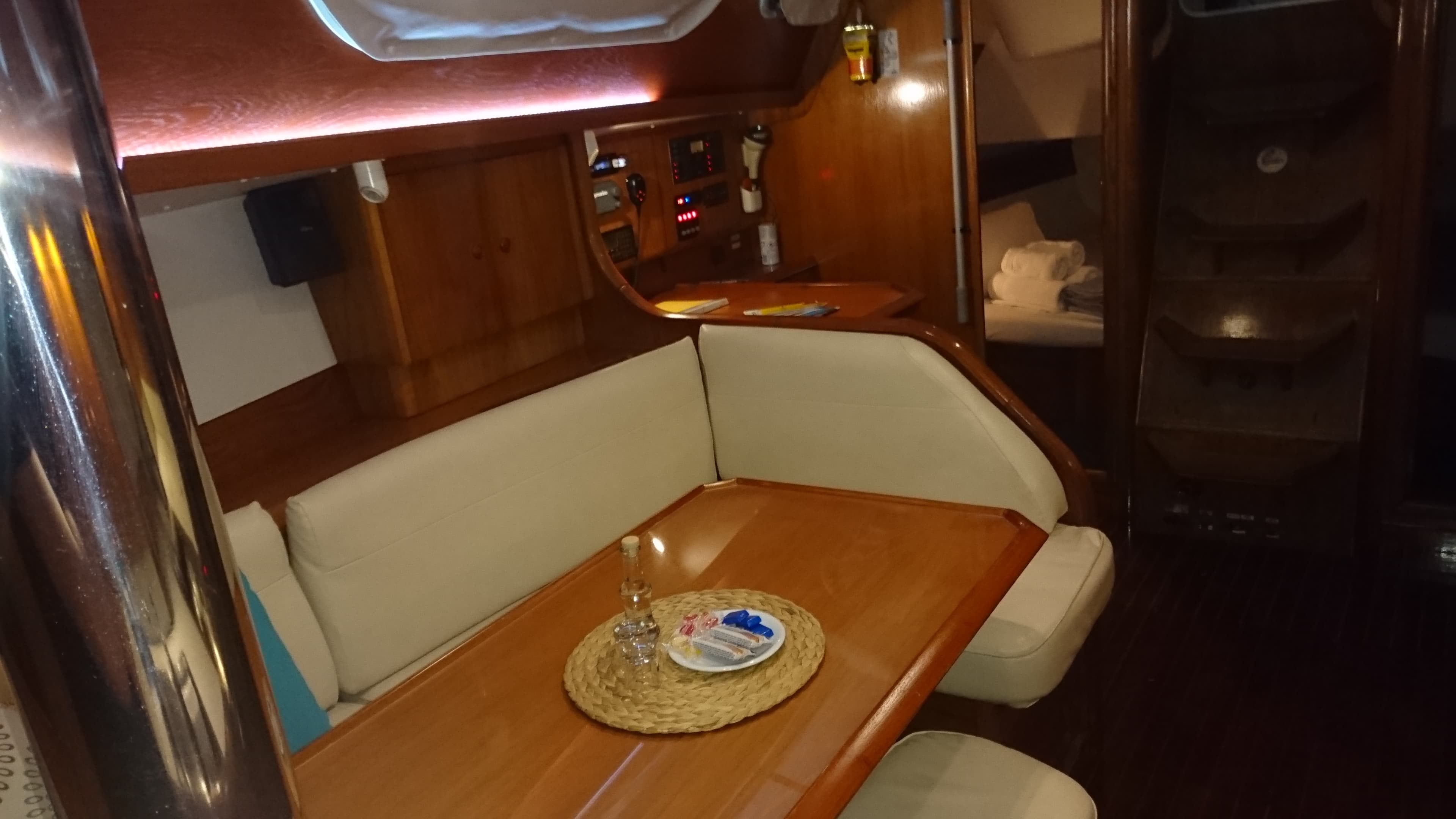 Sun Odyssey 36.2 - photo 10