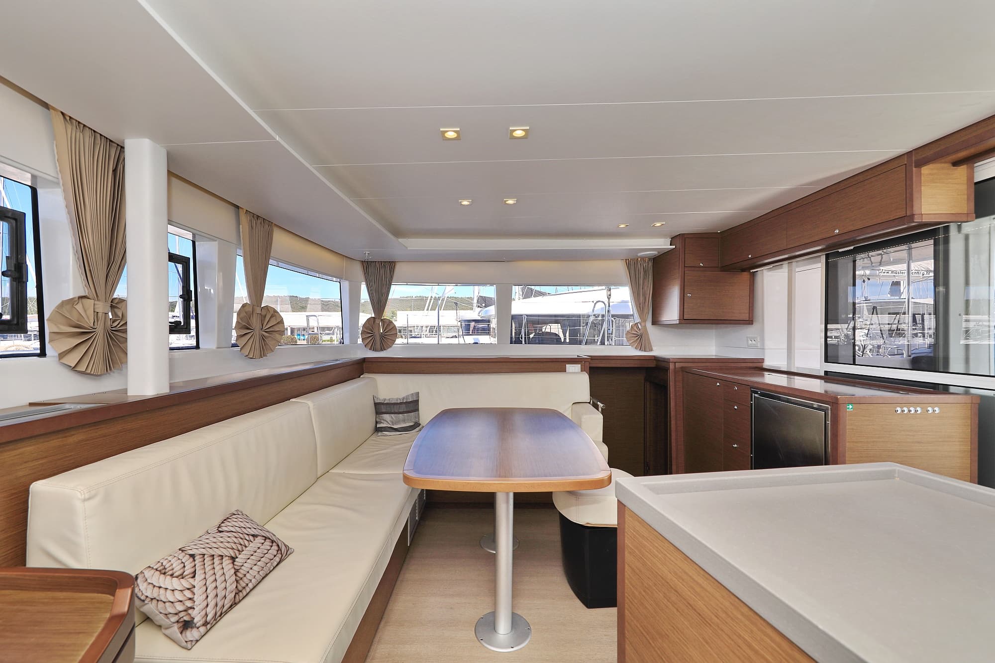 Lagoon 450 - photo 35