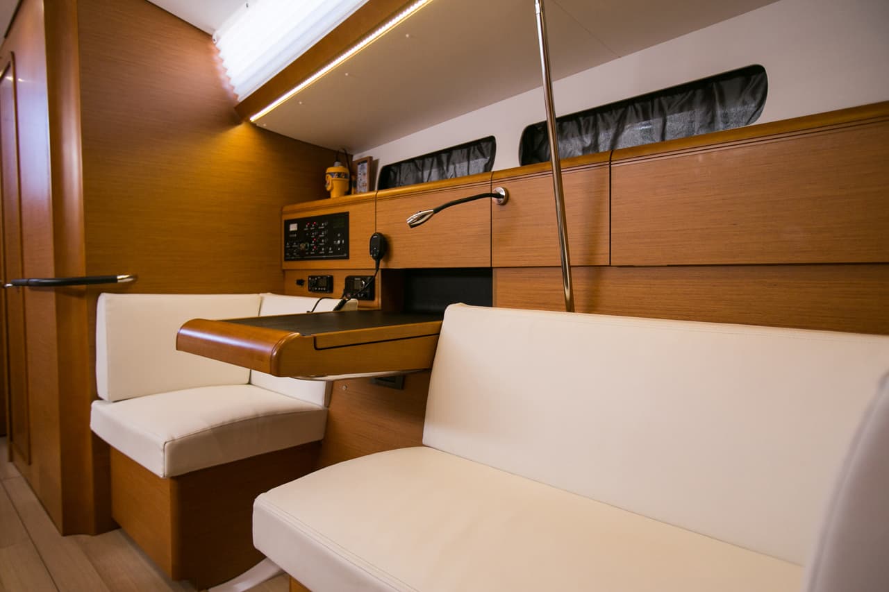 Sun Odyssey 449 - photo 5