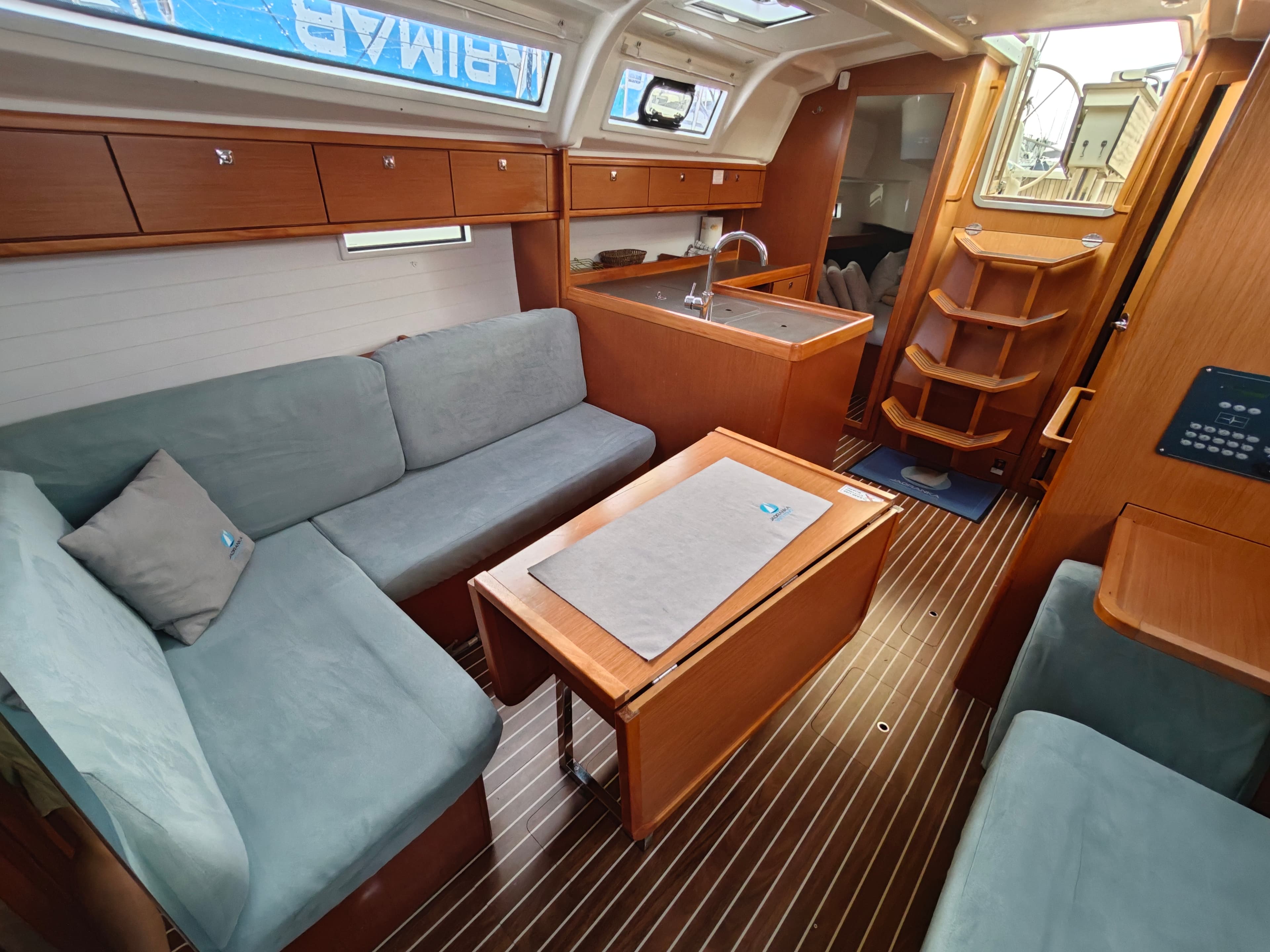 Bavaria Cruiser 37 - photo 23