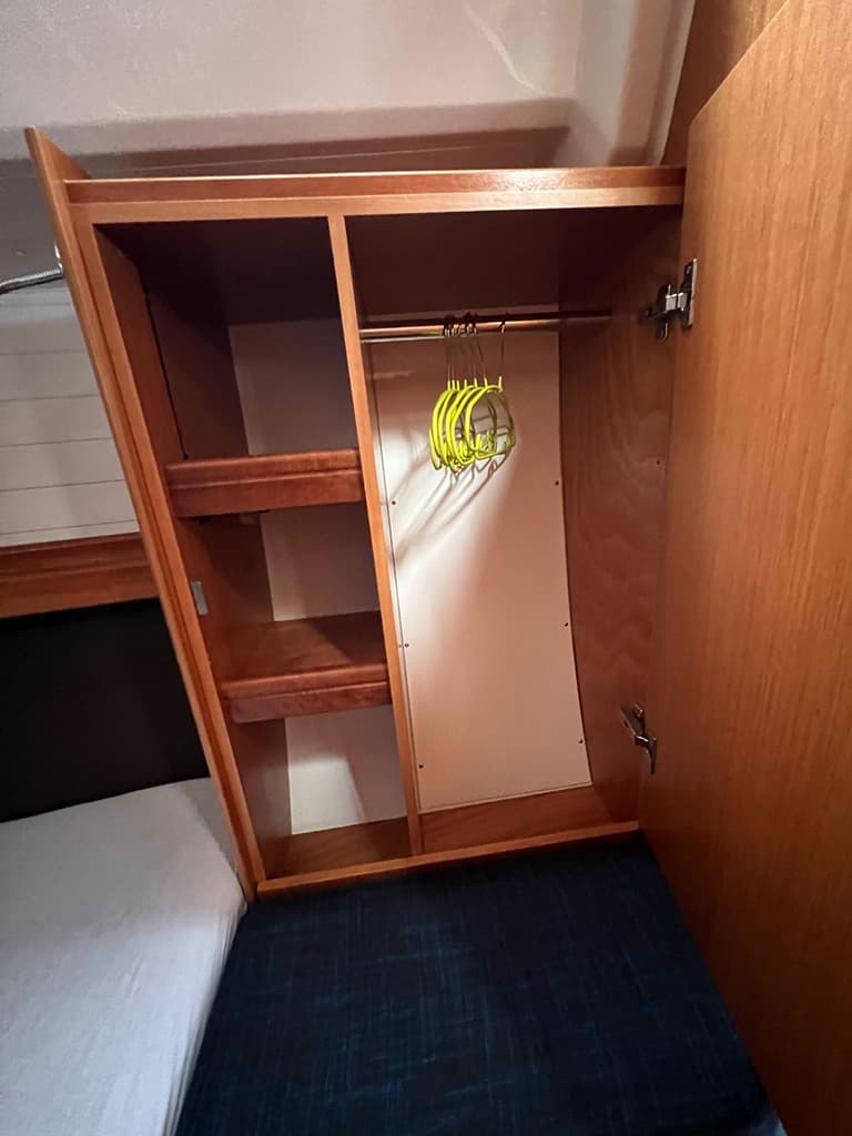 Bavaria Cruiser 37 - photo 15