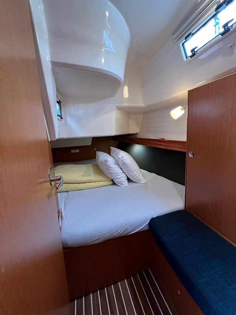 Bavaria Cruiser 37 - photo 10