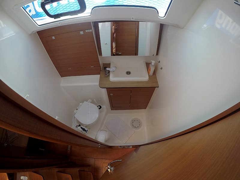 Dufour 382 Grand Large - photo 16