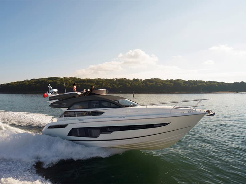 Fairline Squadron 50 - photo