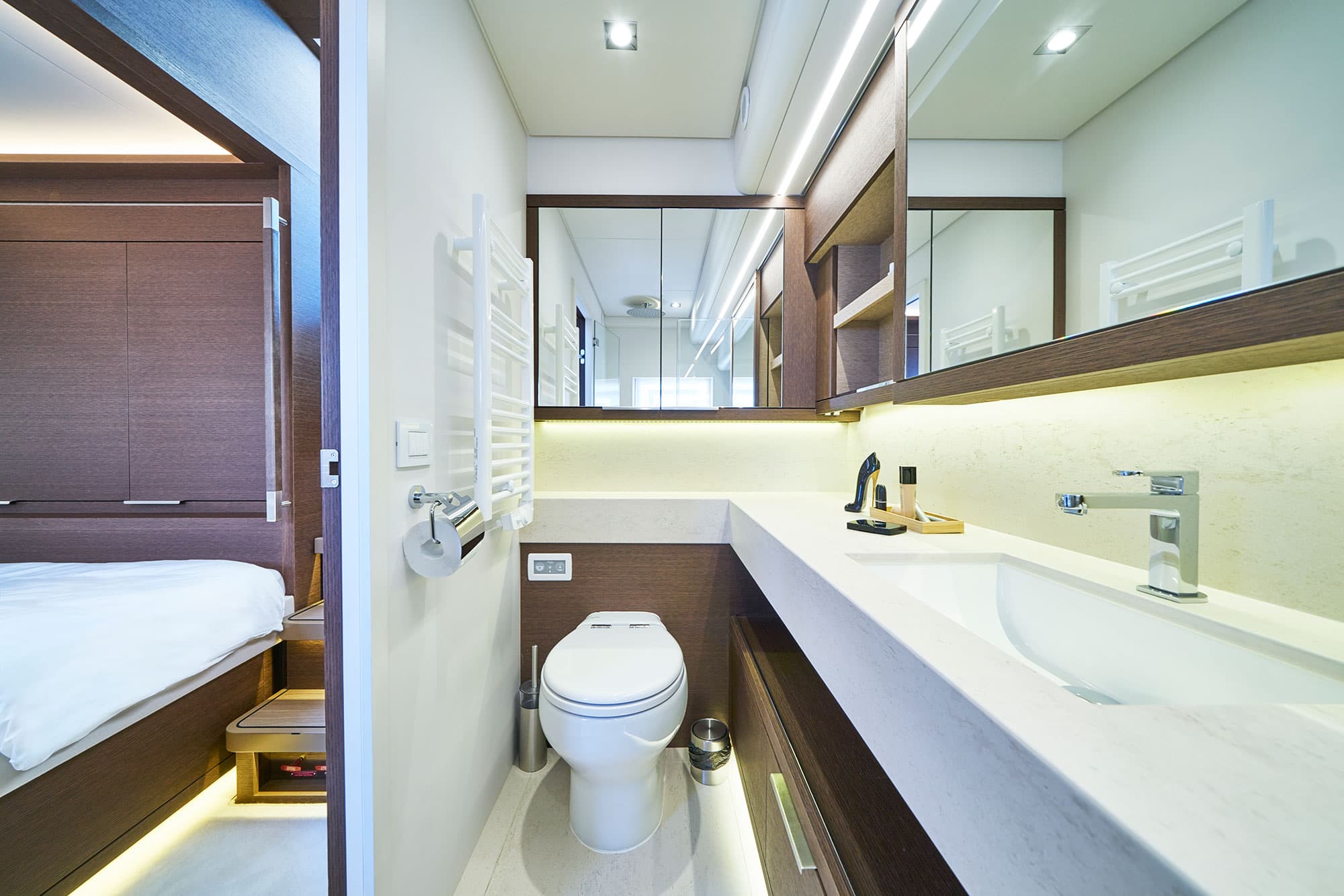 Lagoon Seventy 7 - photo 43