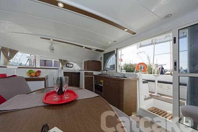 Lagoon 380 S2 - photo 25