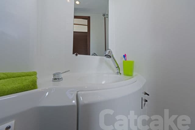 Lagoon 380 S2 - photo 8