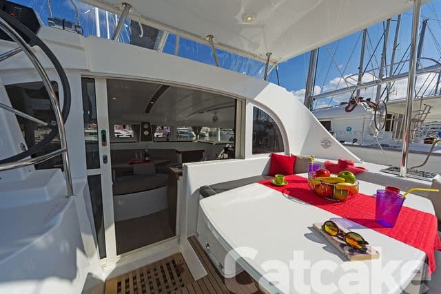 Lagoon 380 S2 - photo 15