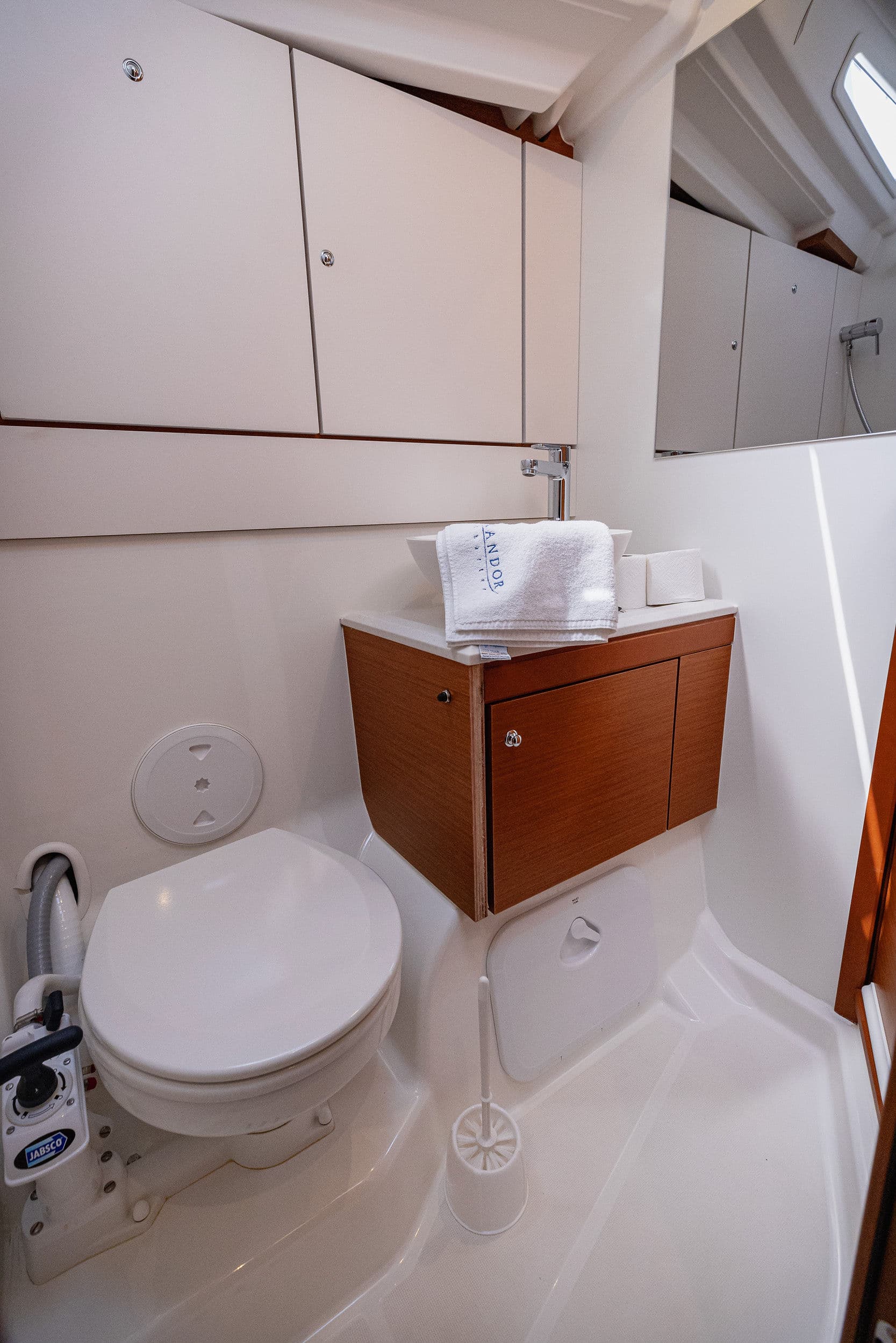 Jeanneau 54 - photo 18