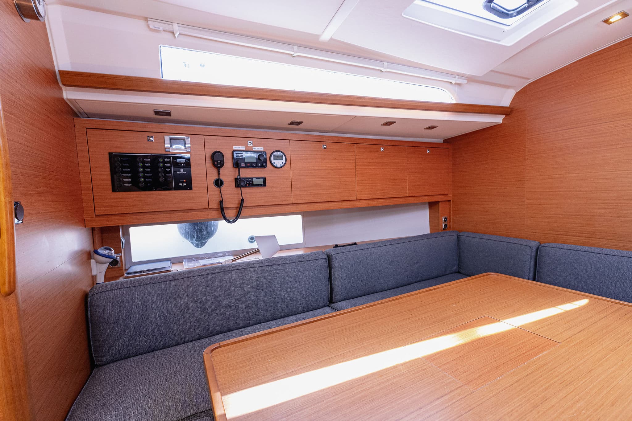 Dufour 470 - photo 12