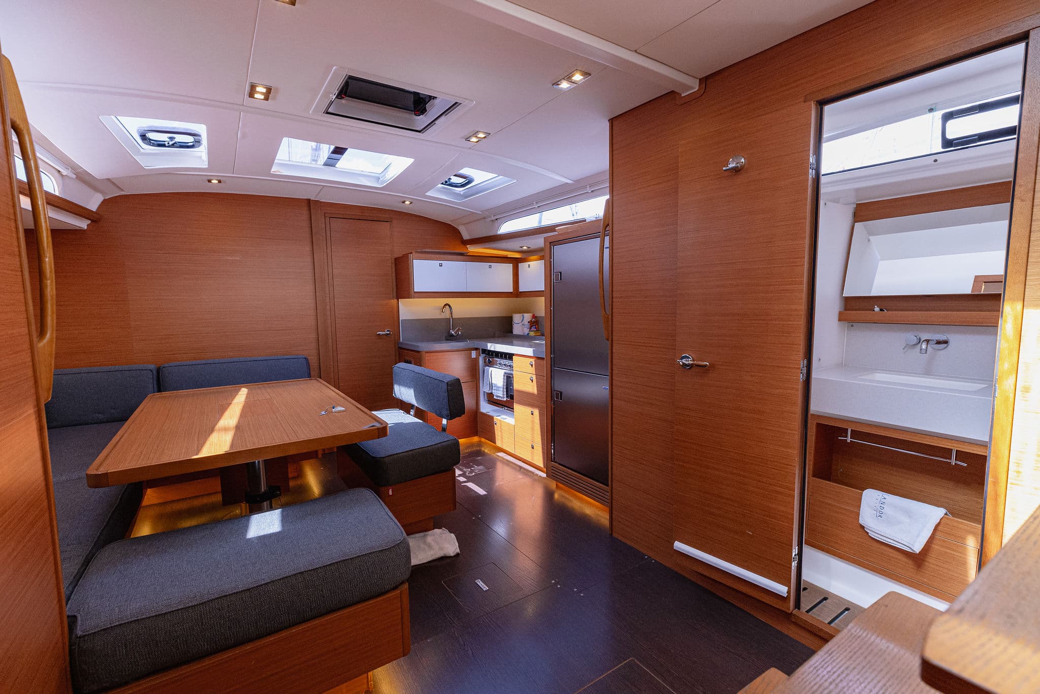 Dufour 470 - photo 11