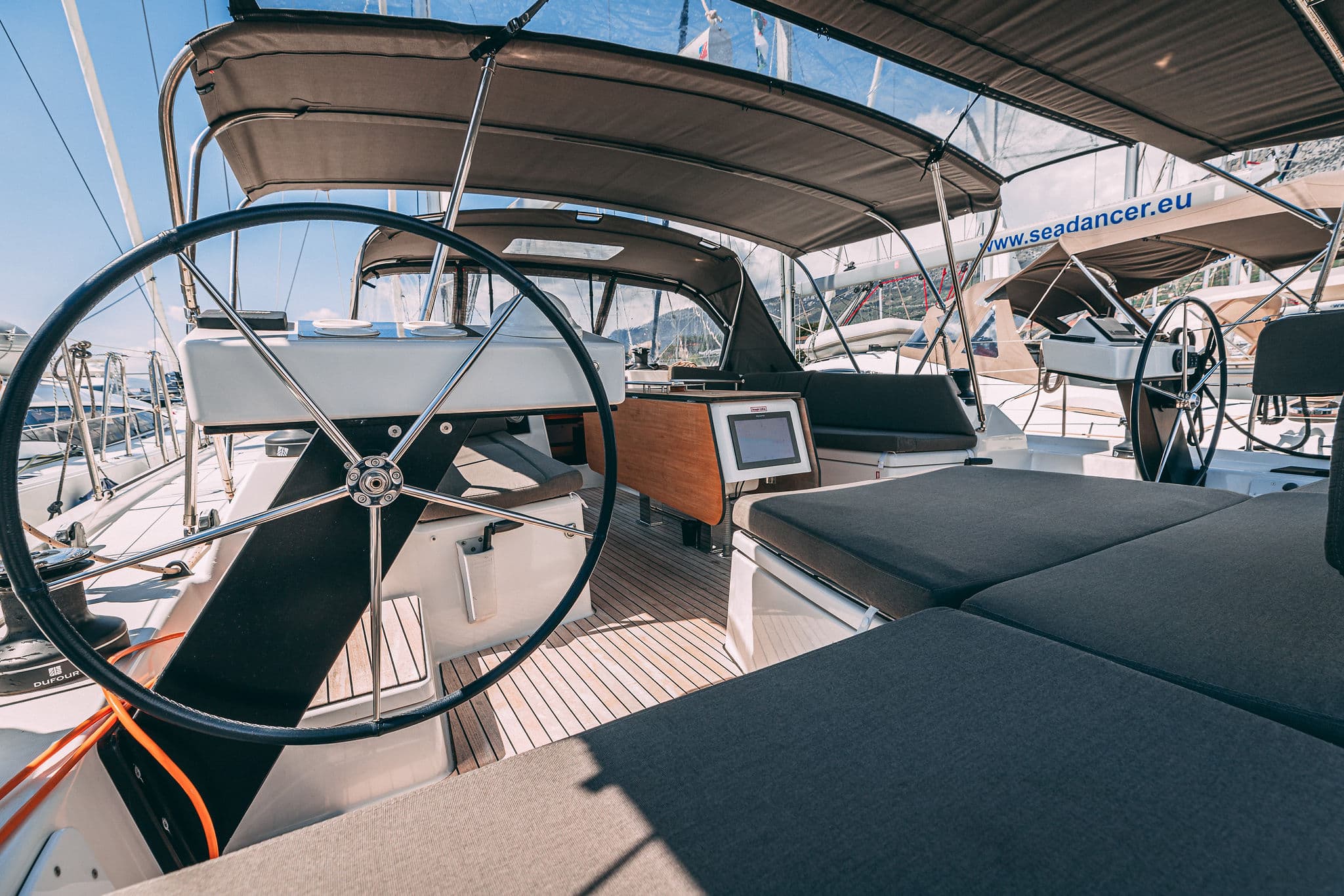 Dufour 470 - photo 16