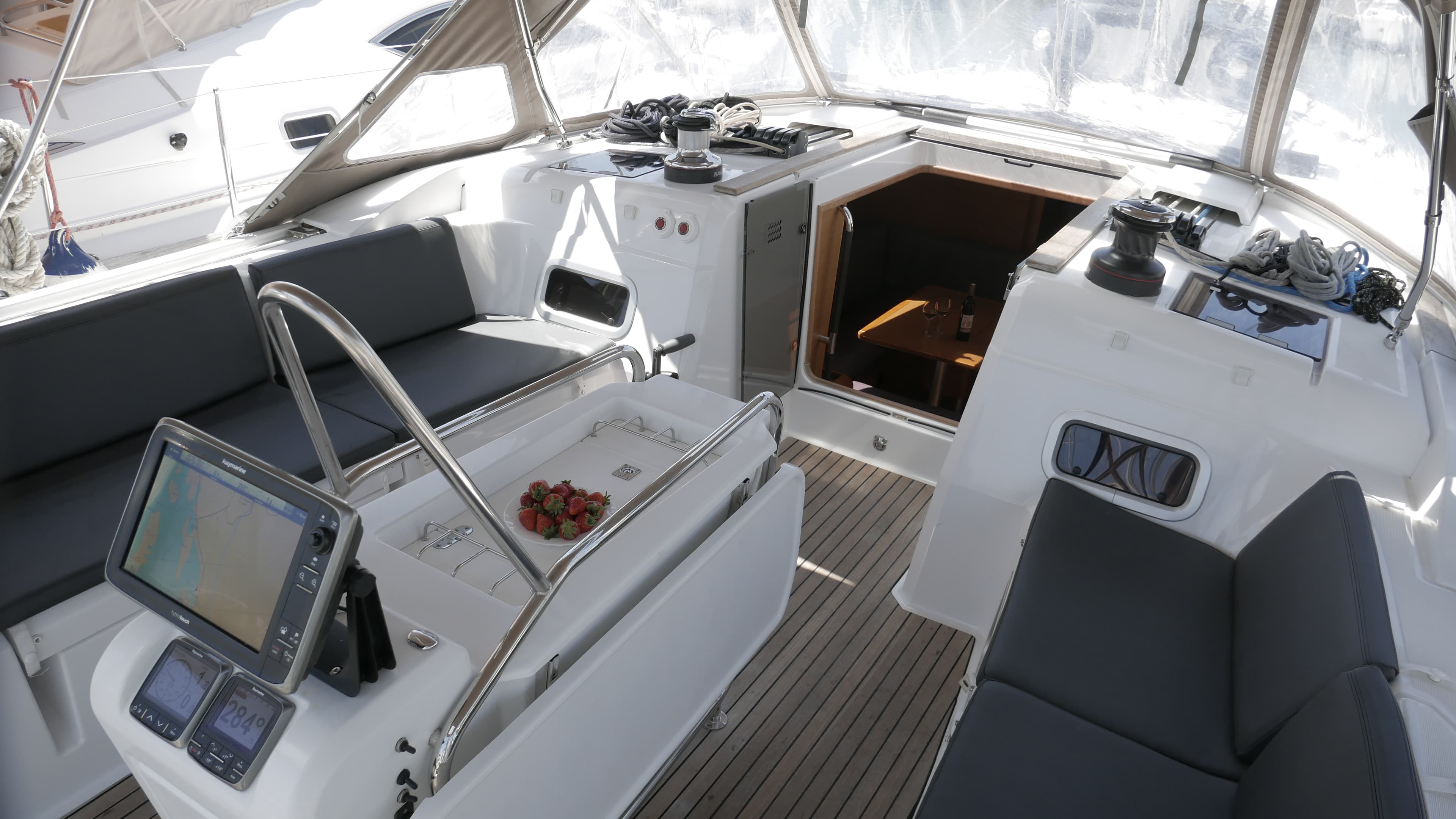 Sun Odyssey 479 - photo 5