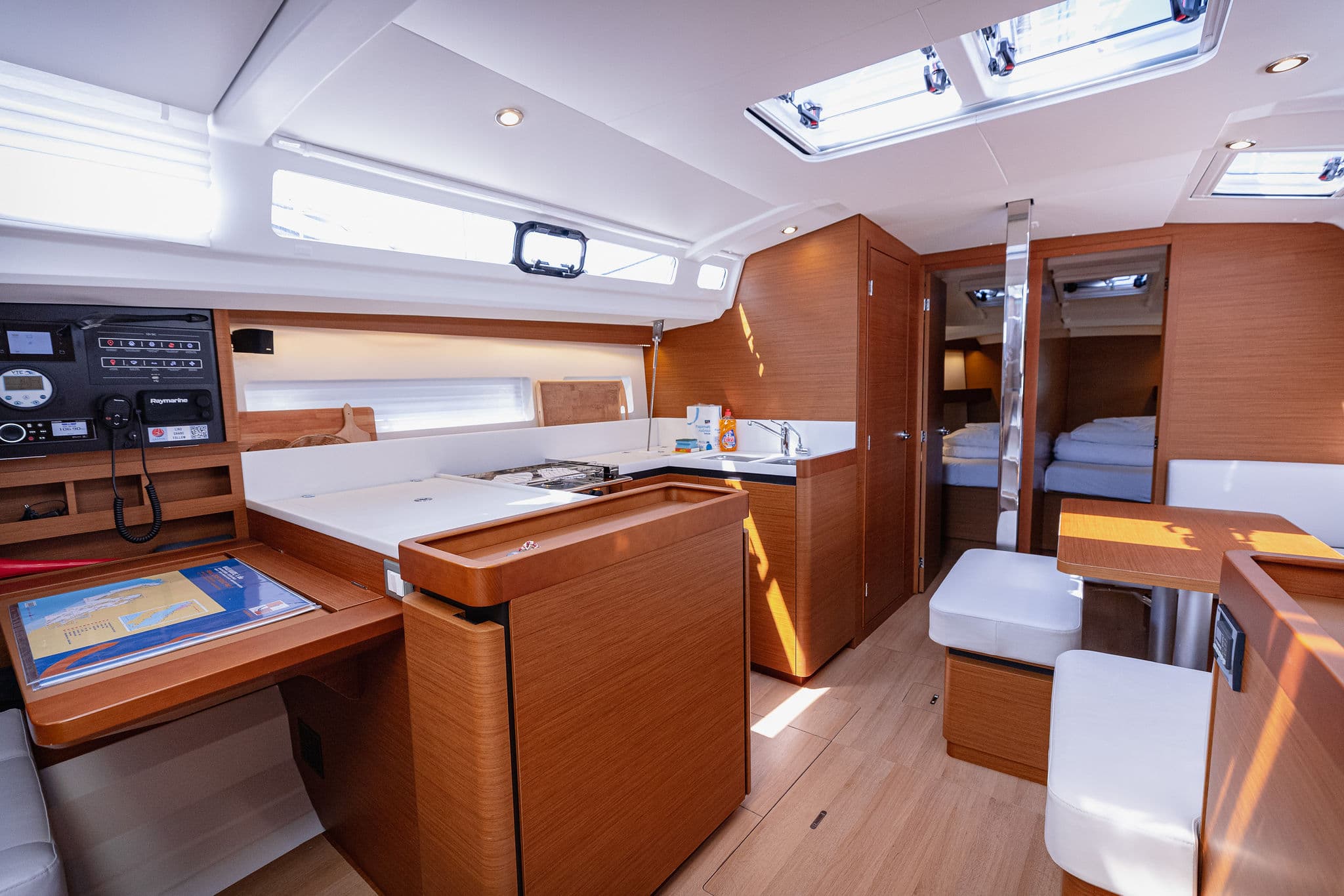 Sun Odyssey 440 - photo 4