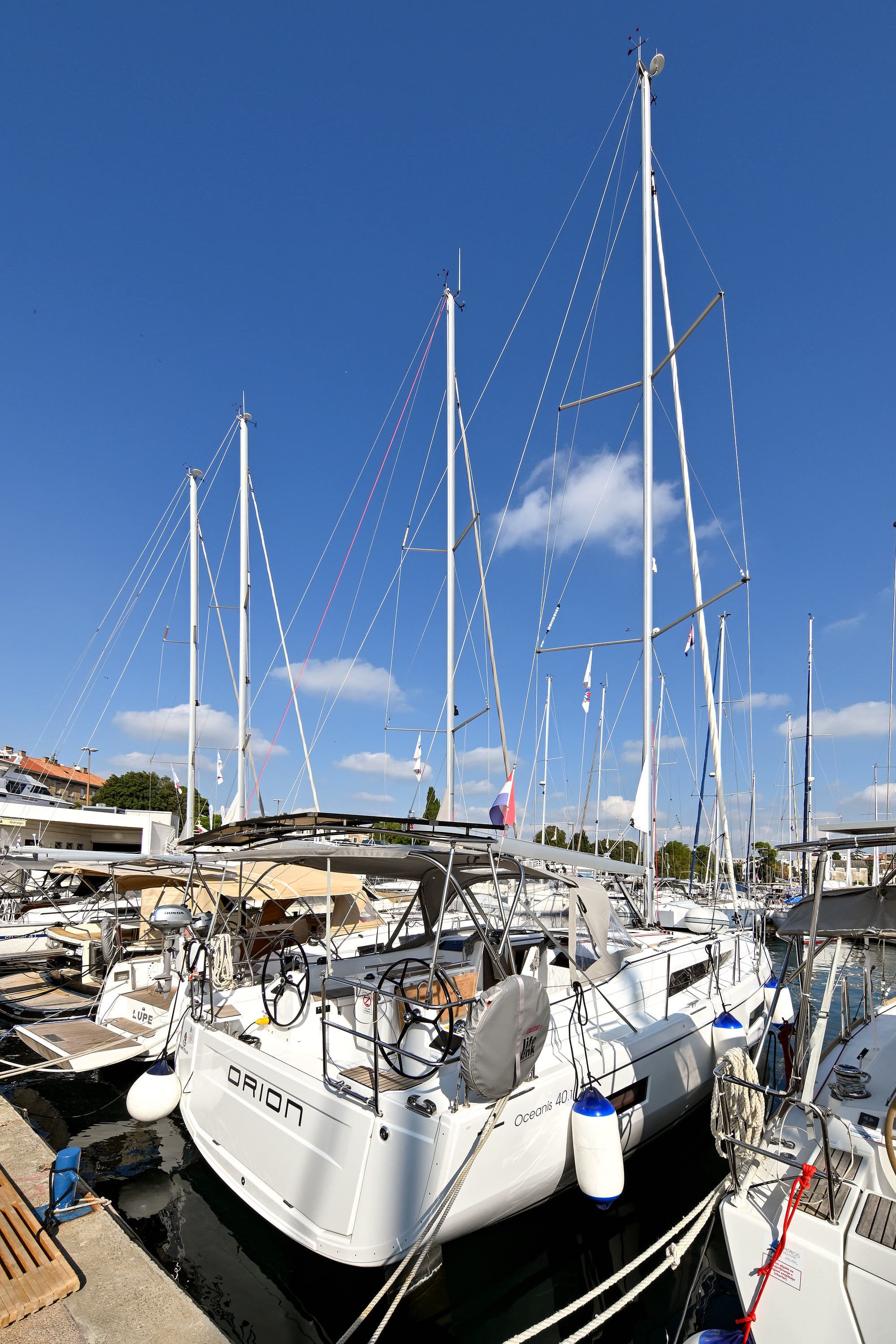 Oceanis 40.1 - photo 7