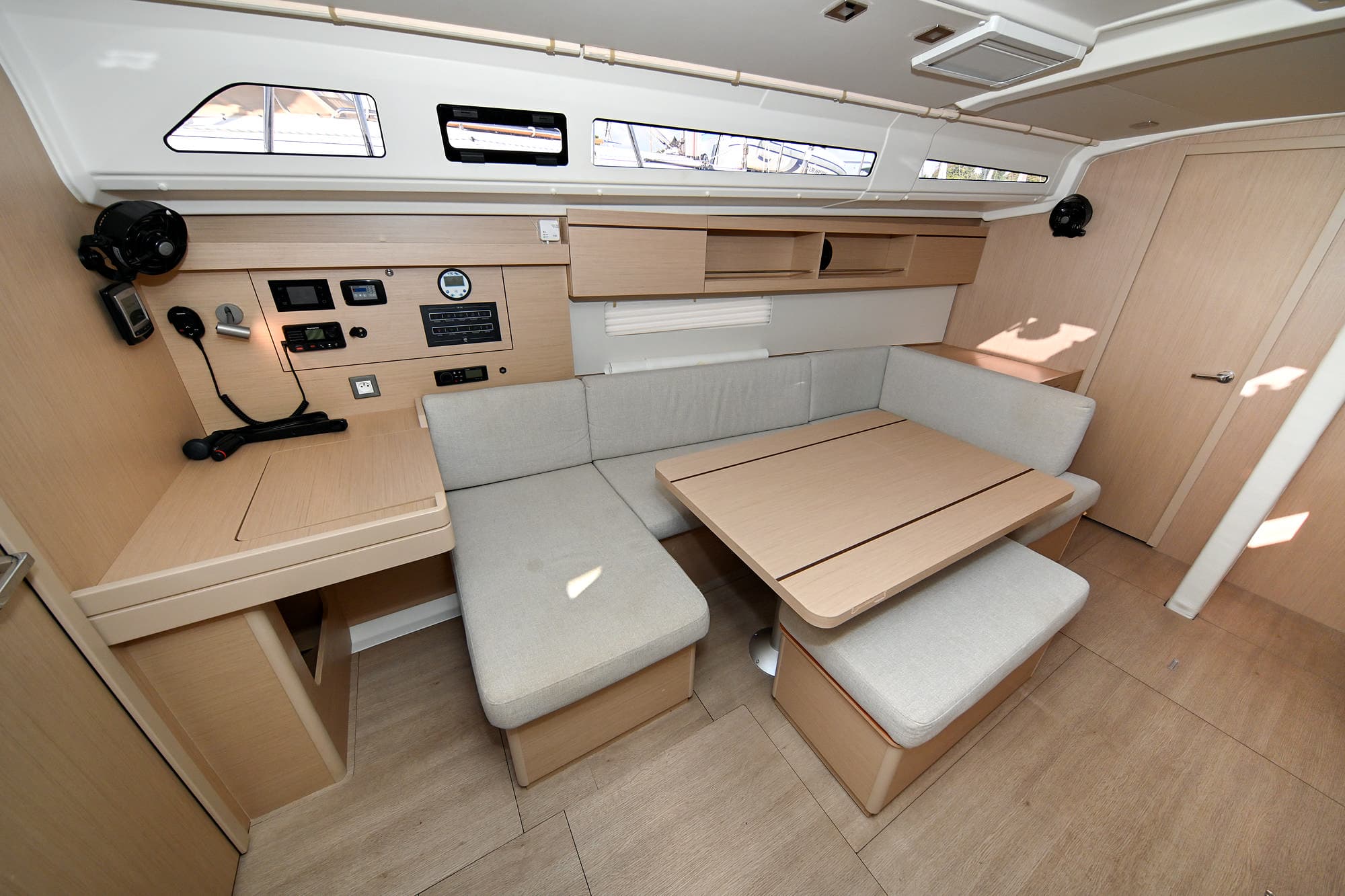 Oceanis 40.1 - photo 15