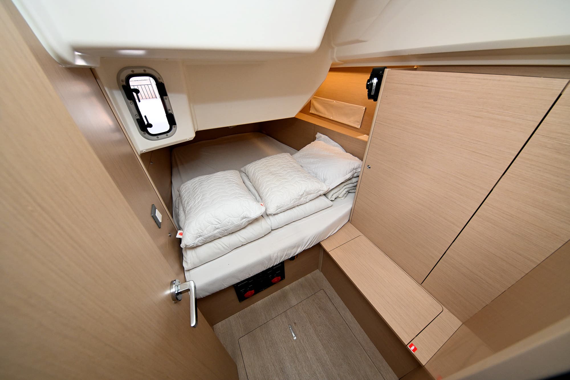 Oceanis 40.1 - photo 21