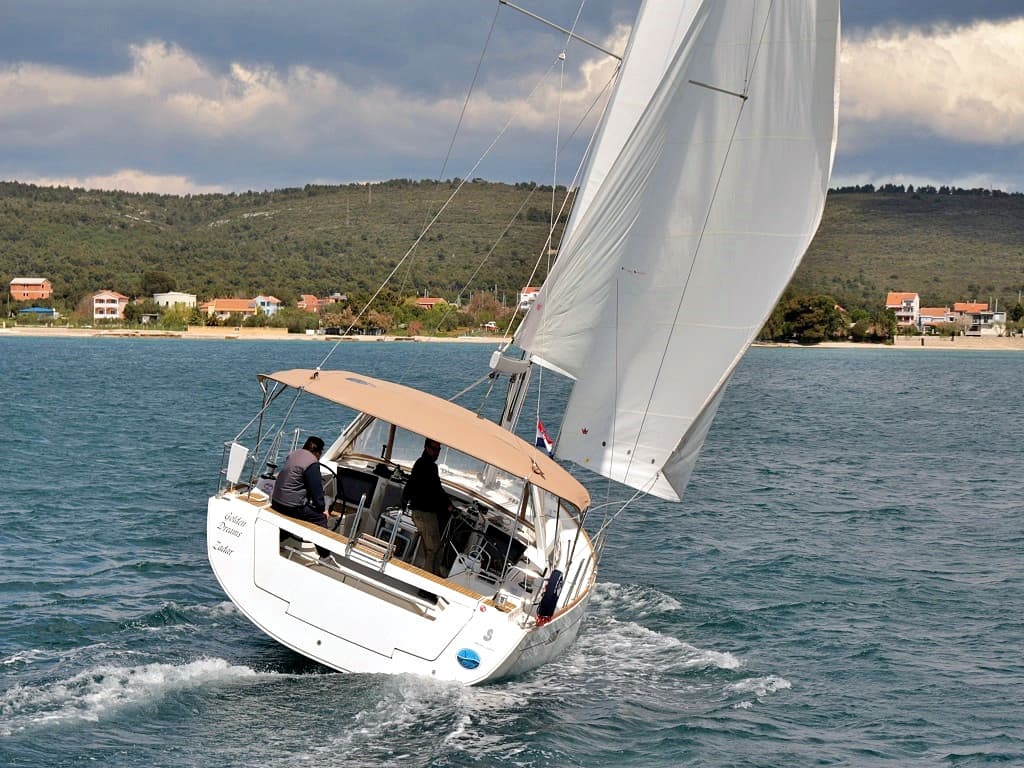 Oceanis 45 - photo