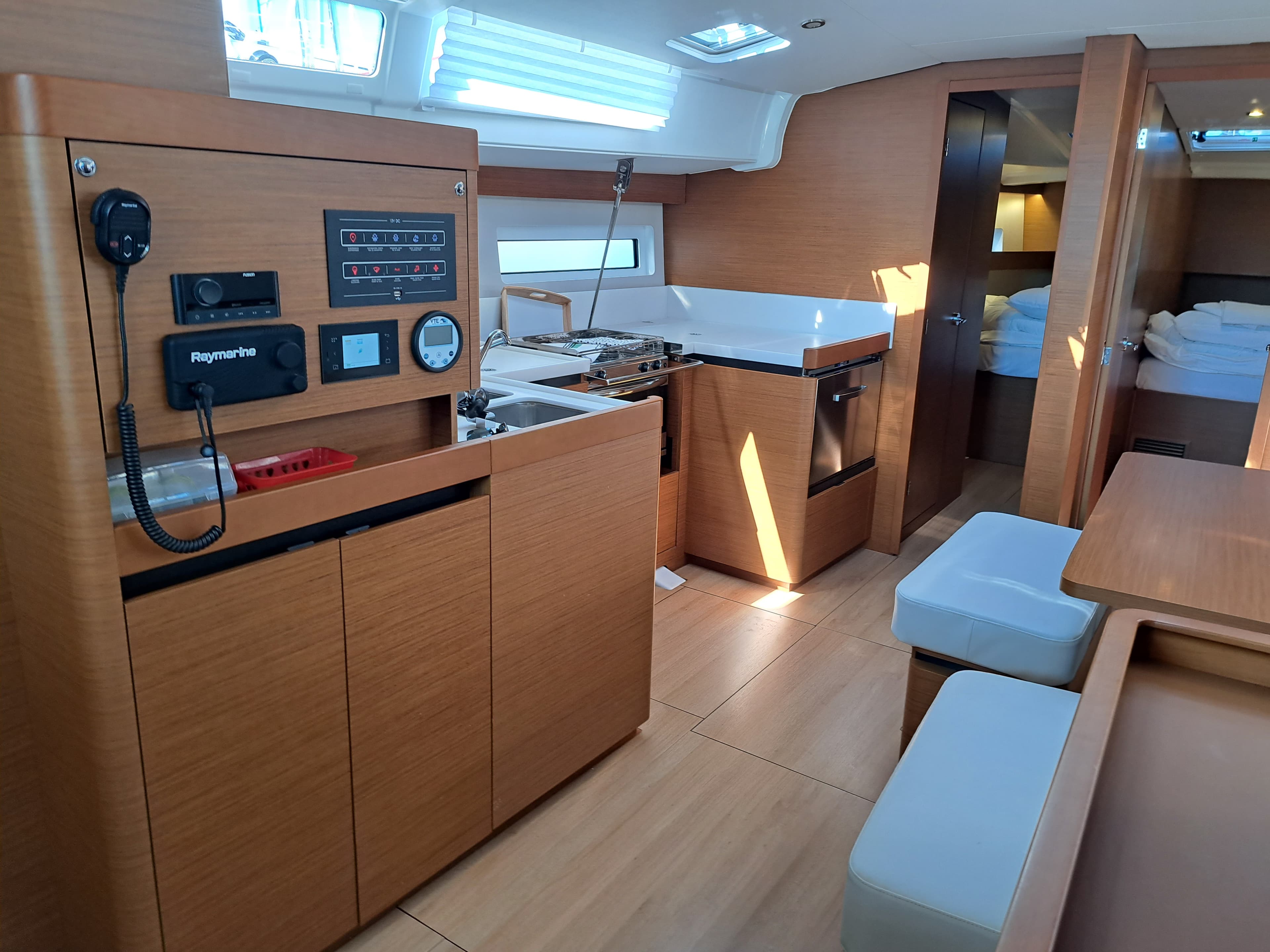 Sun Odyssey 490 - photo 21