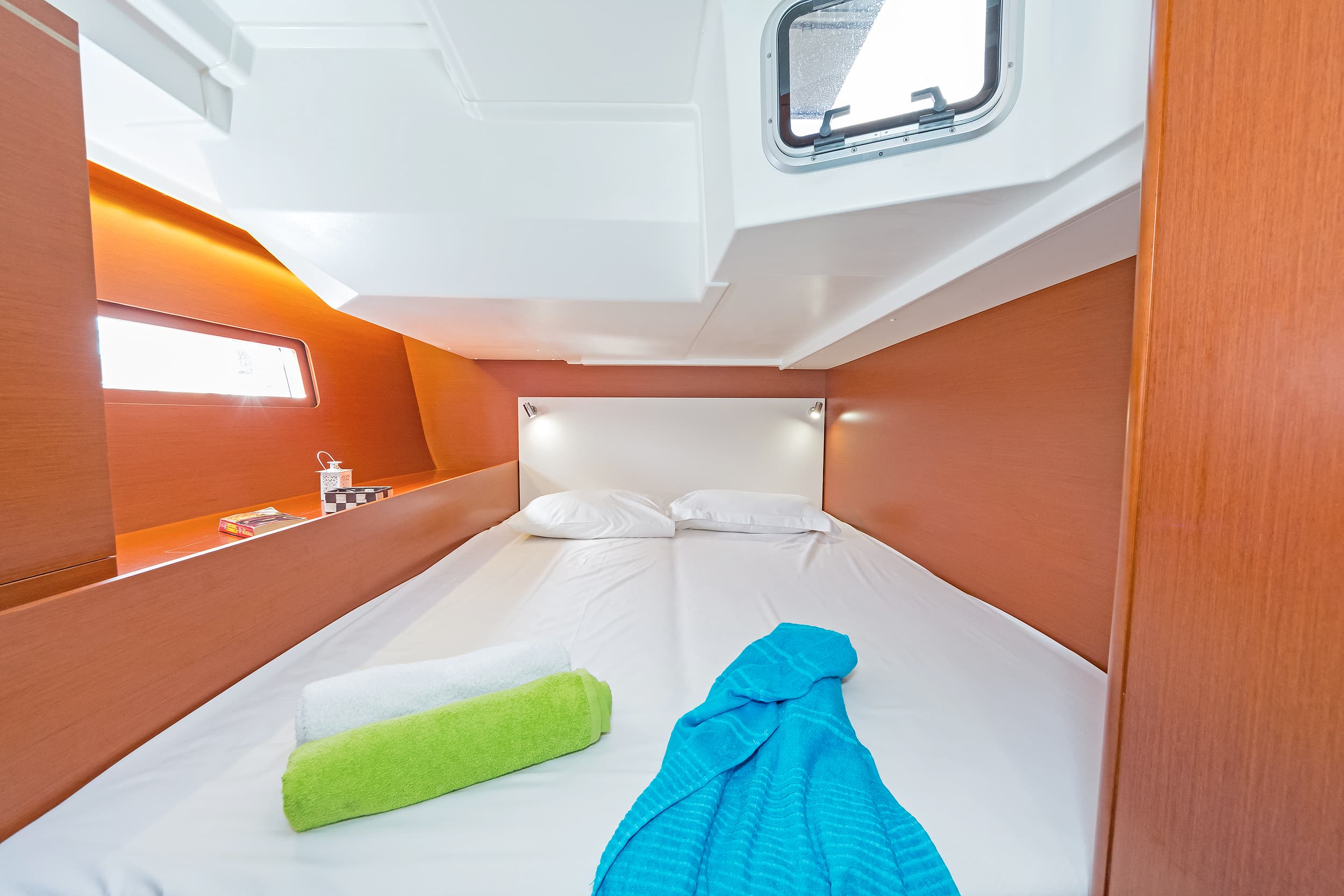 Oceanis 51.1 - photo 12