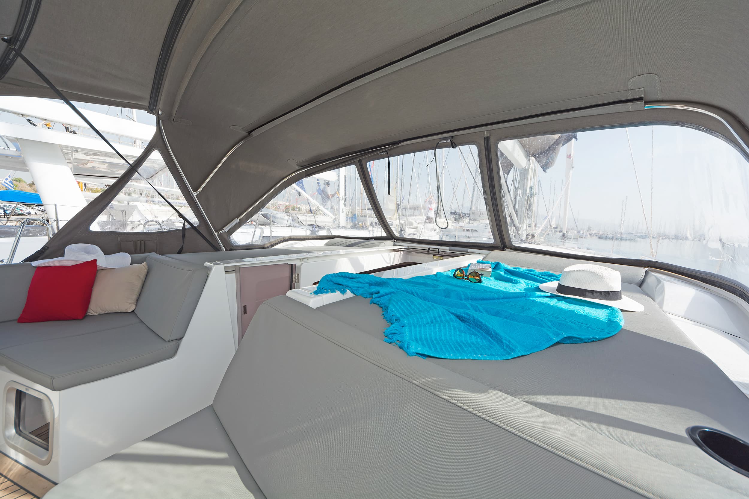 Oceanis 51.1 - photo 13