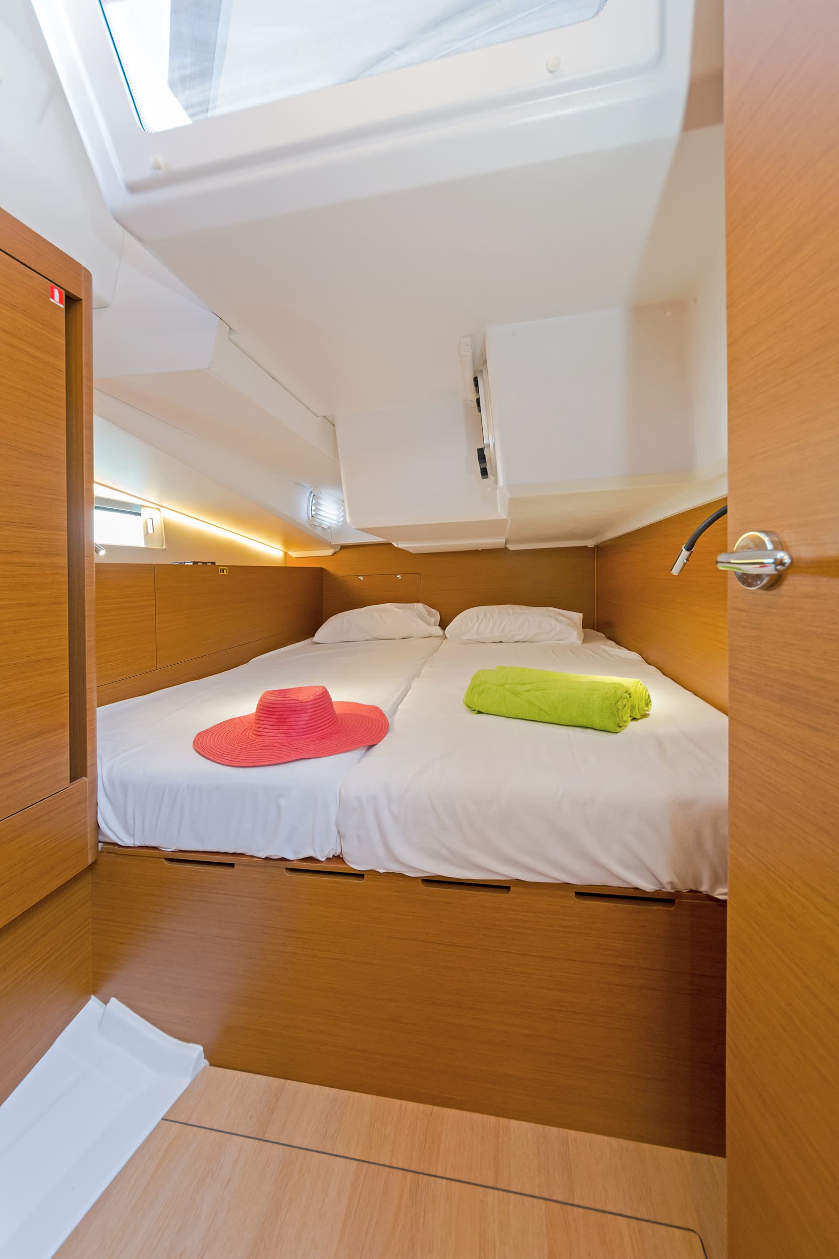 Sun Odyssey 490 - photo 7