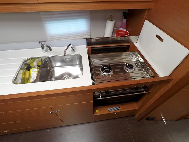 Dufour 430 - photo 10