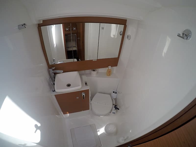 Dufour 430 - photo 19