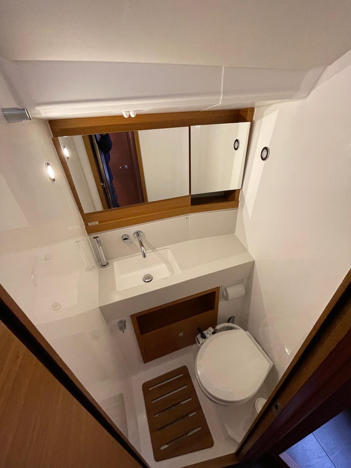 Dufour 470 - photo 19