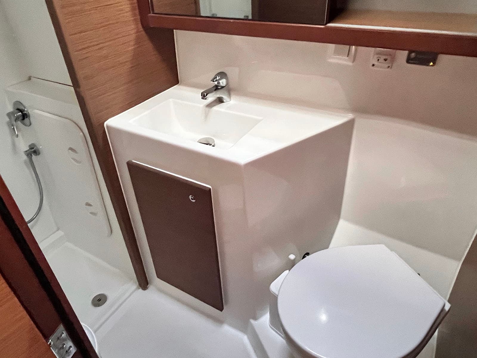 Lagoon 42 - photo 14