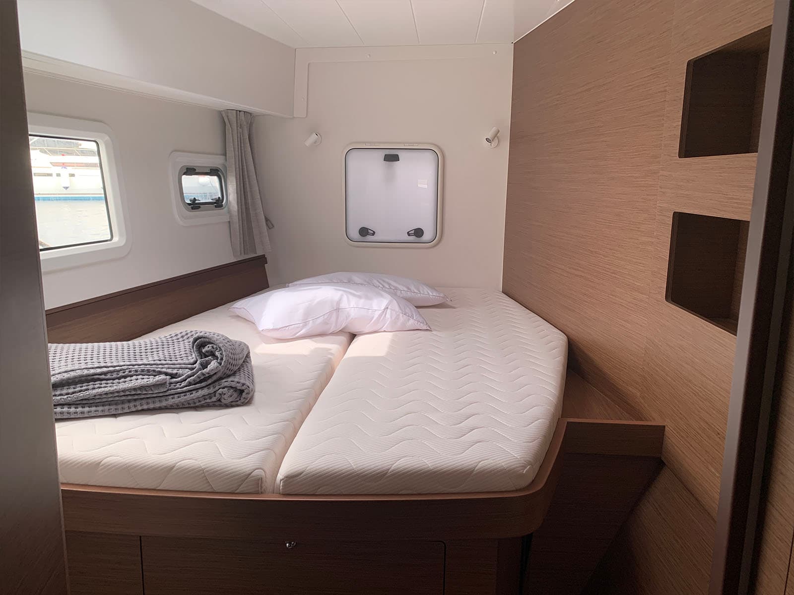 Lagoon 42 - photo 10