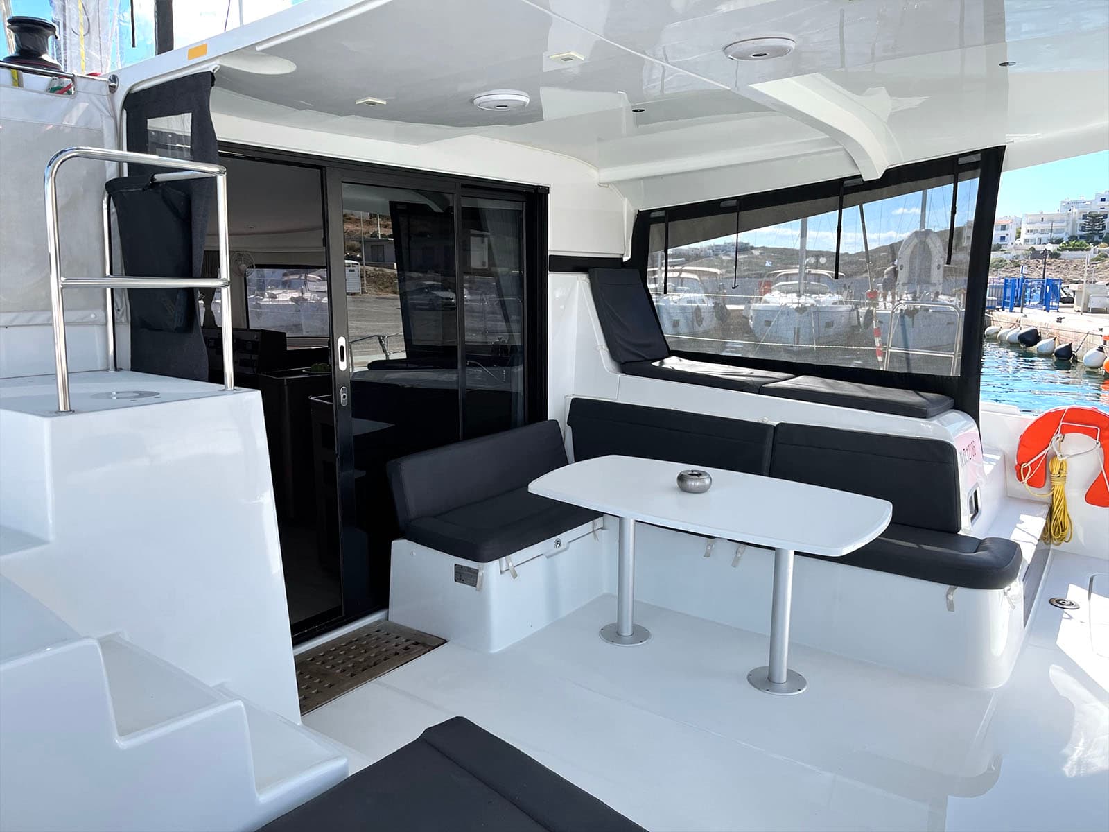 Lagoon 42 - photo 16