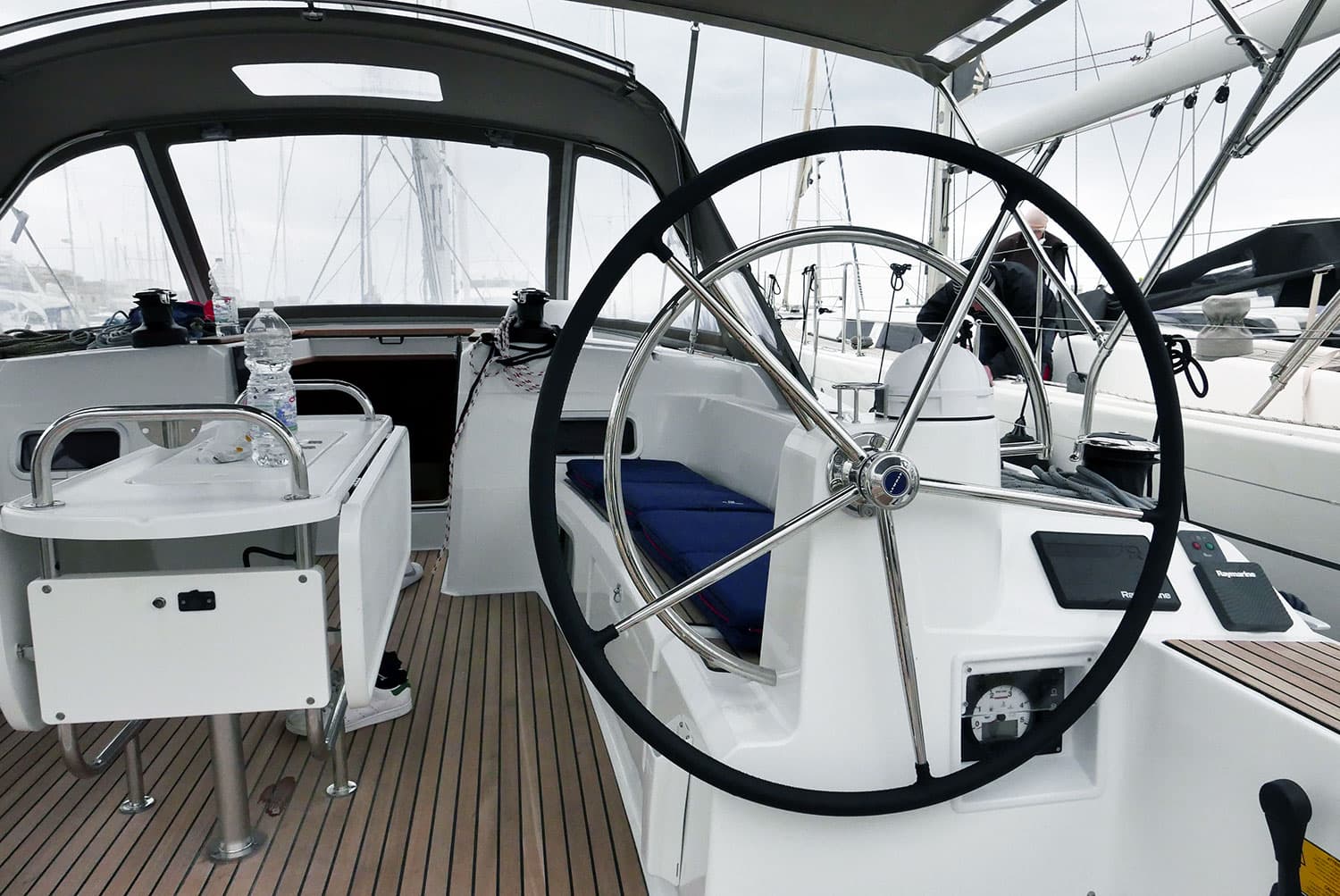 Sun Odyssey 519 - photo 9