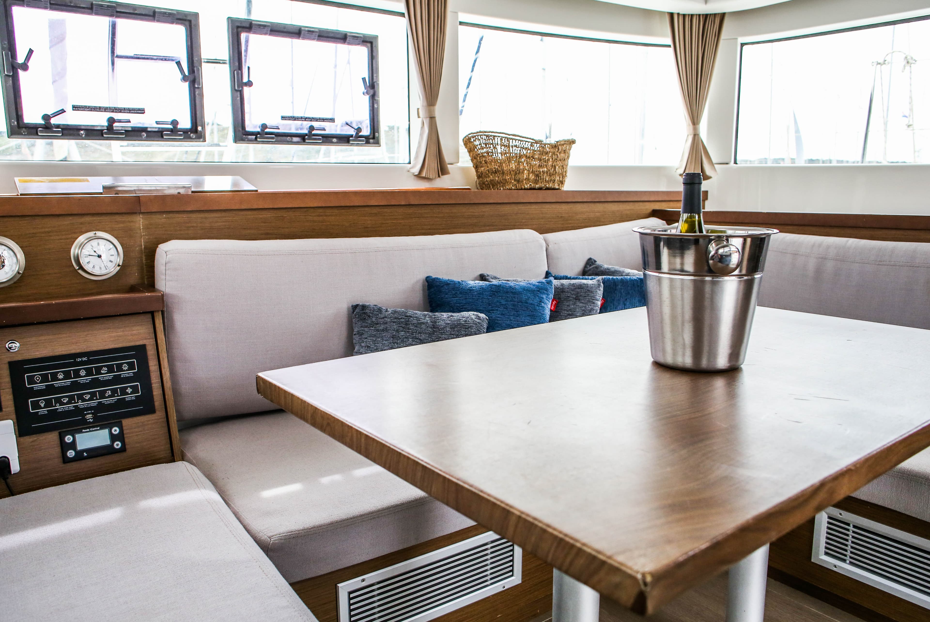 Lagoon 40 - photo 14