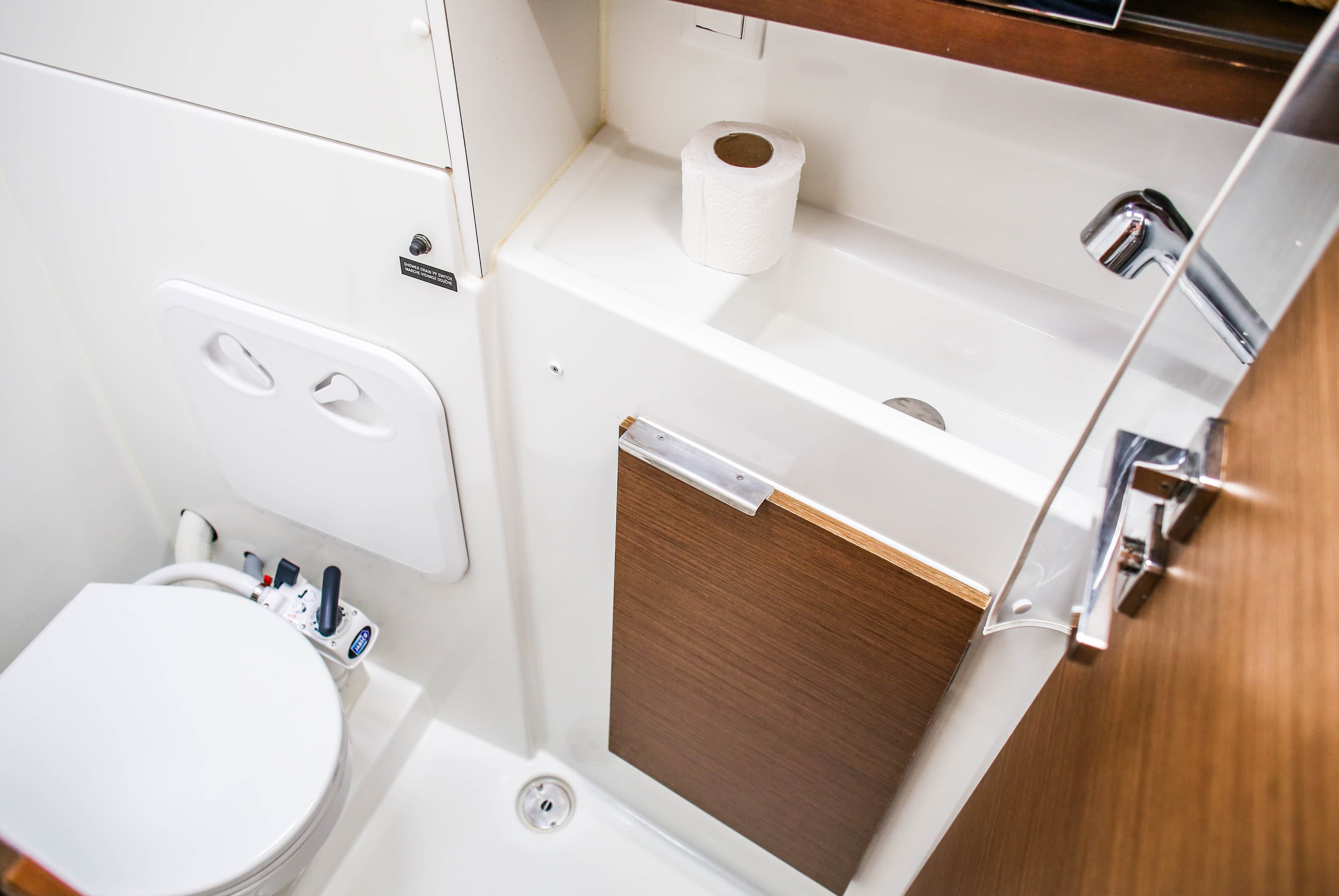 Lagoon 40 - photo 21