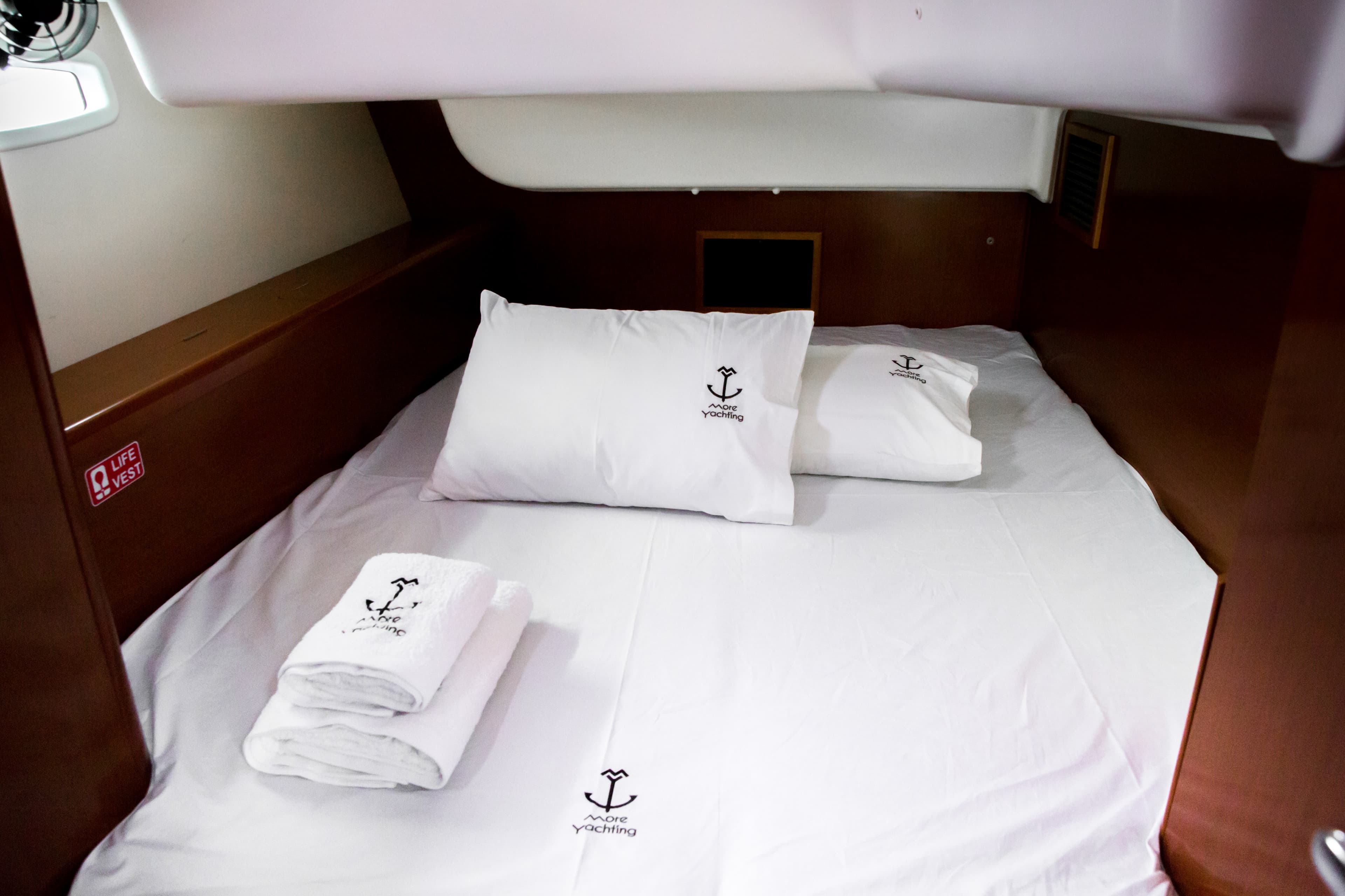 Oceanis 43 - photo 31