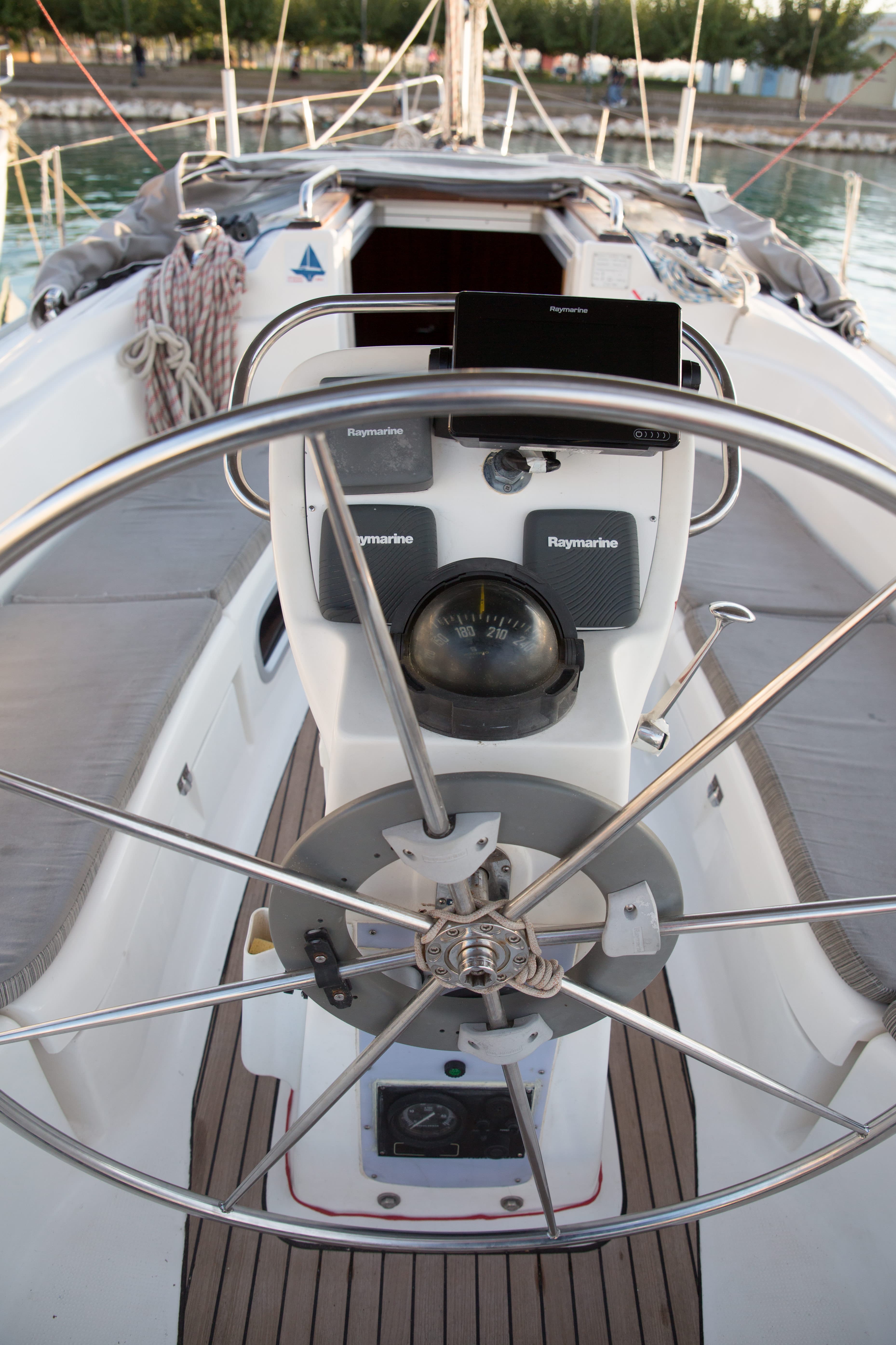 Bavaria 36 - photo 13