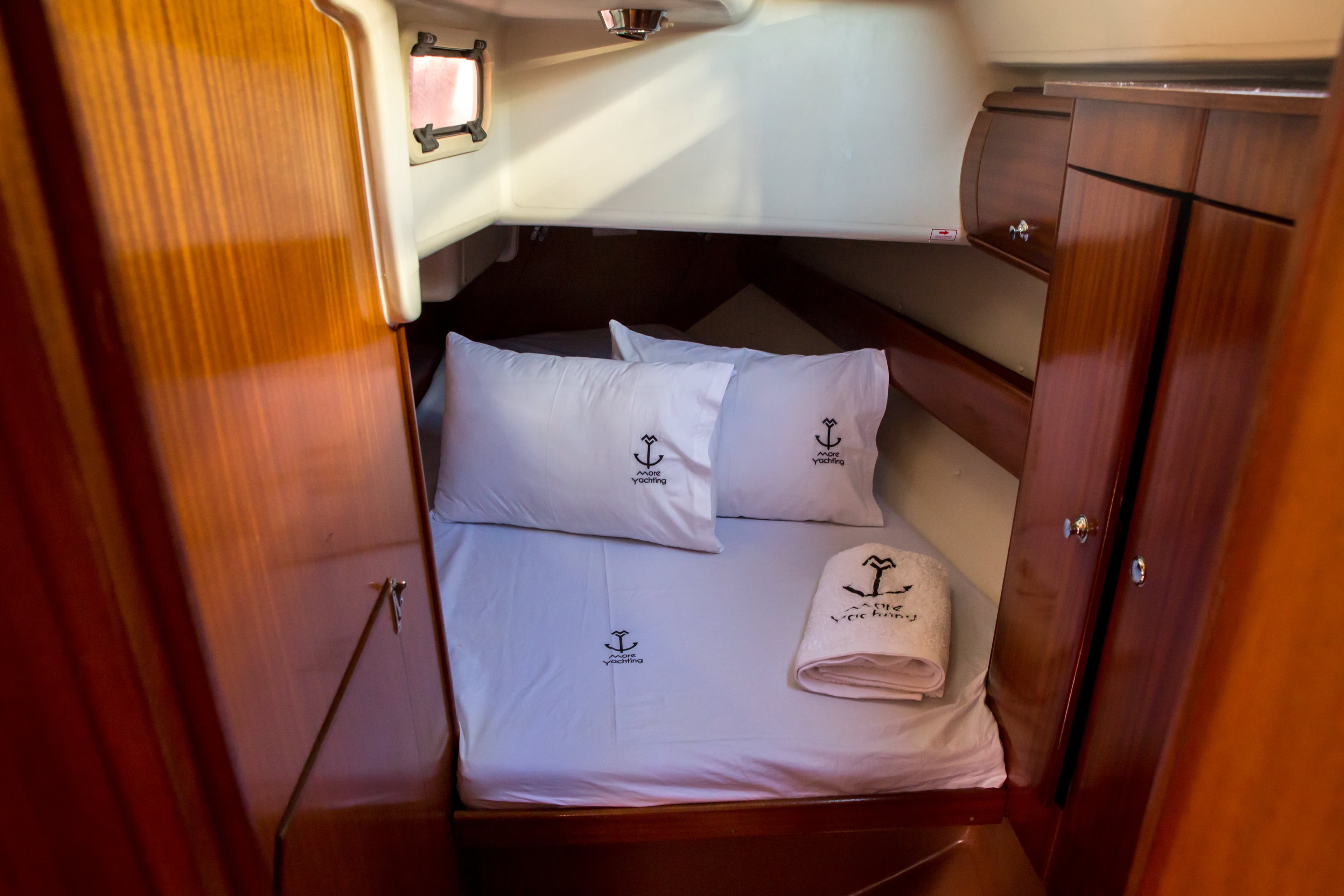 Bavaria 36 - photo 10