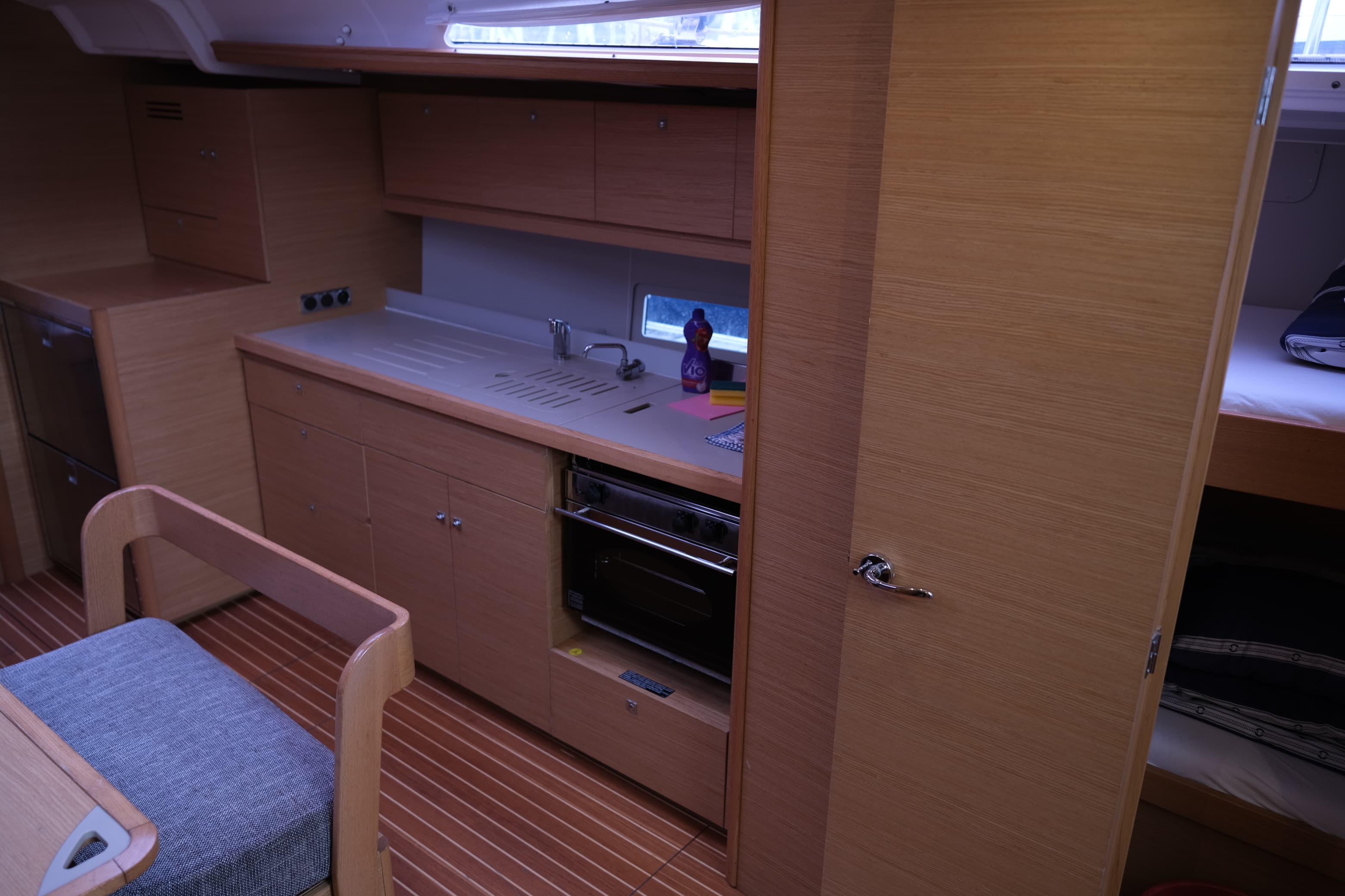 Dufour 430 - photo 12