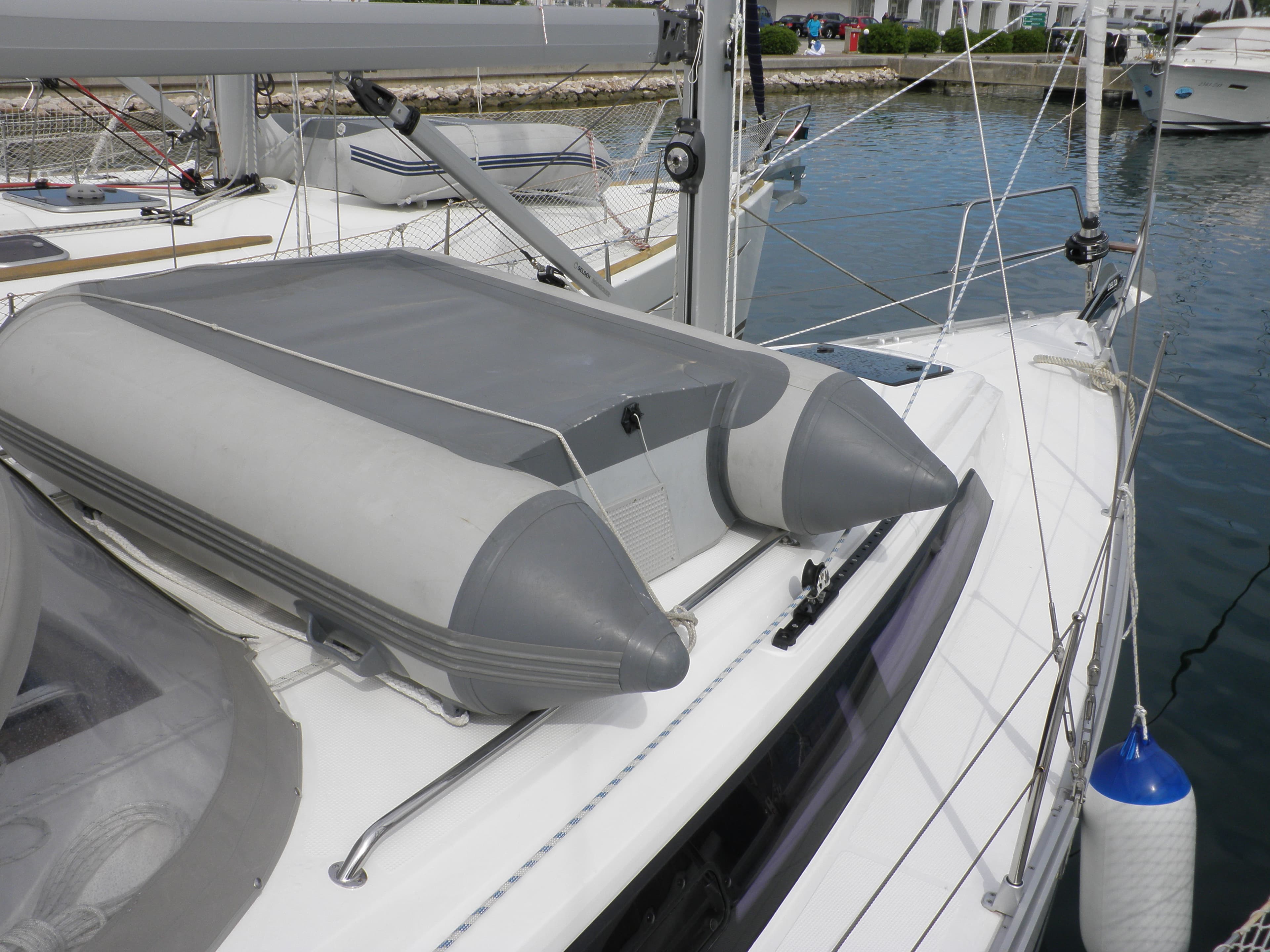 Bavaria Cruiser 33 - photo 18