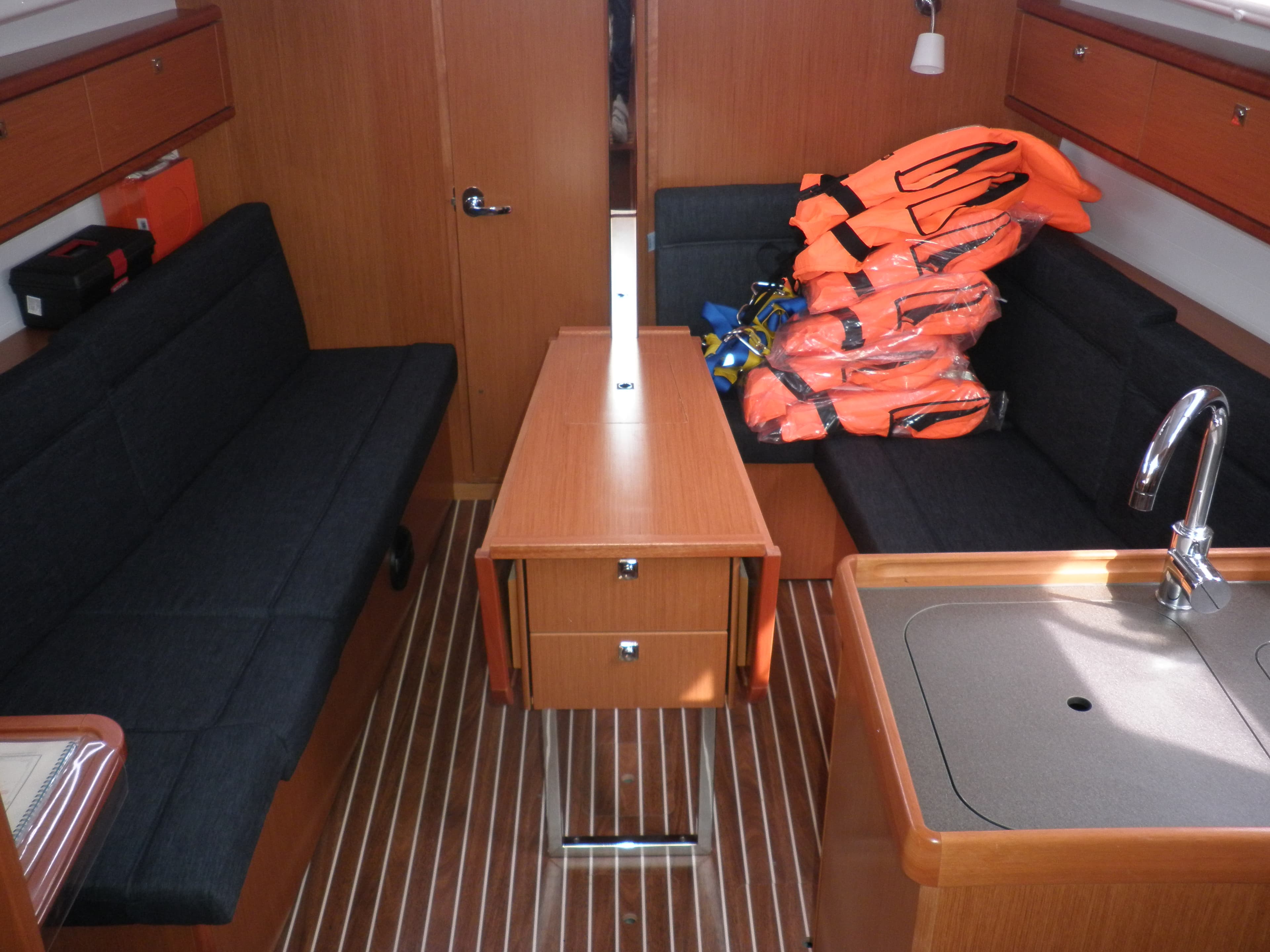 Bavaria Cruiser 33 - photo 20