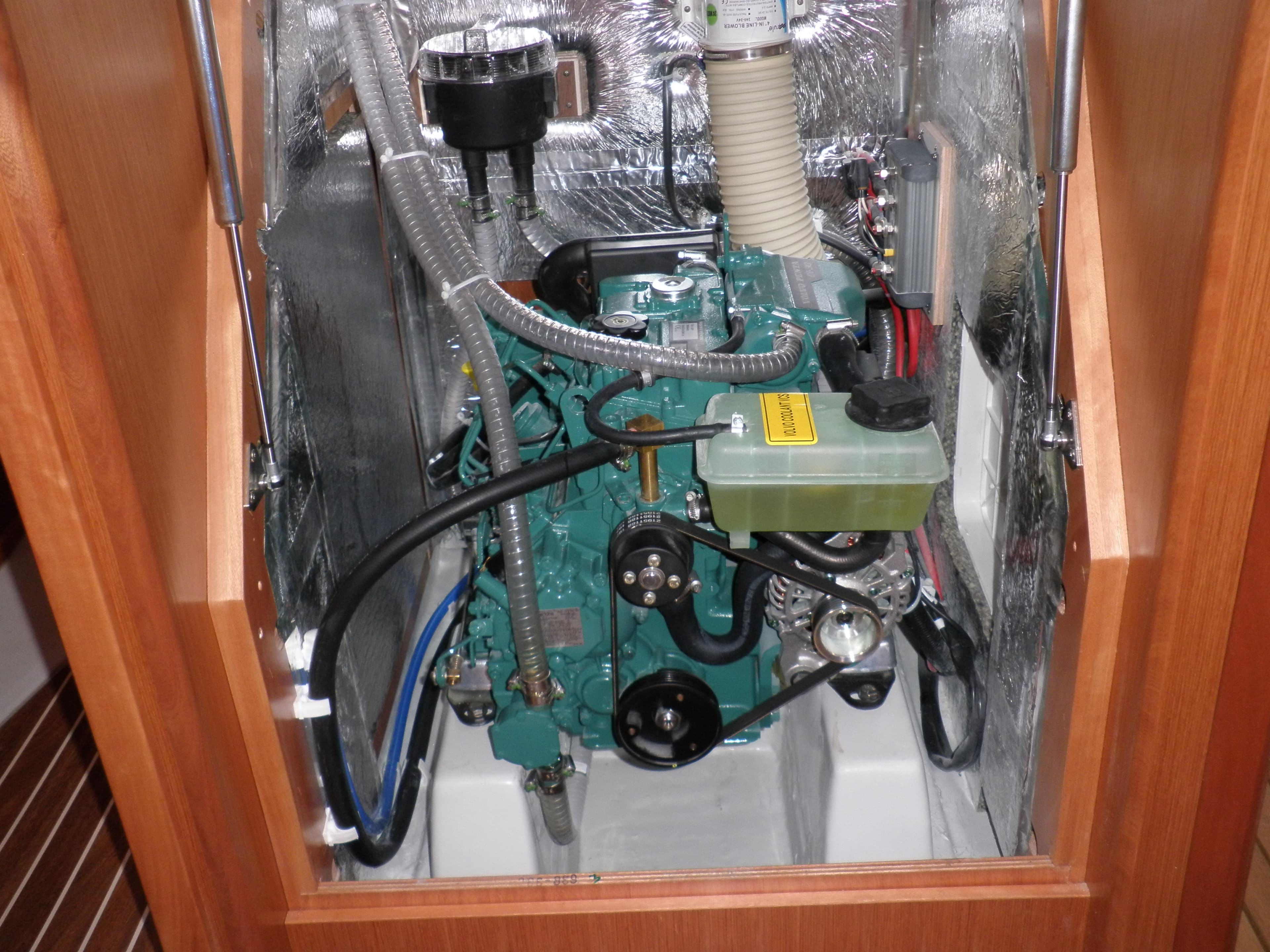 Bavaria Cruiser 33 - photo 15