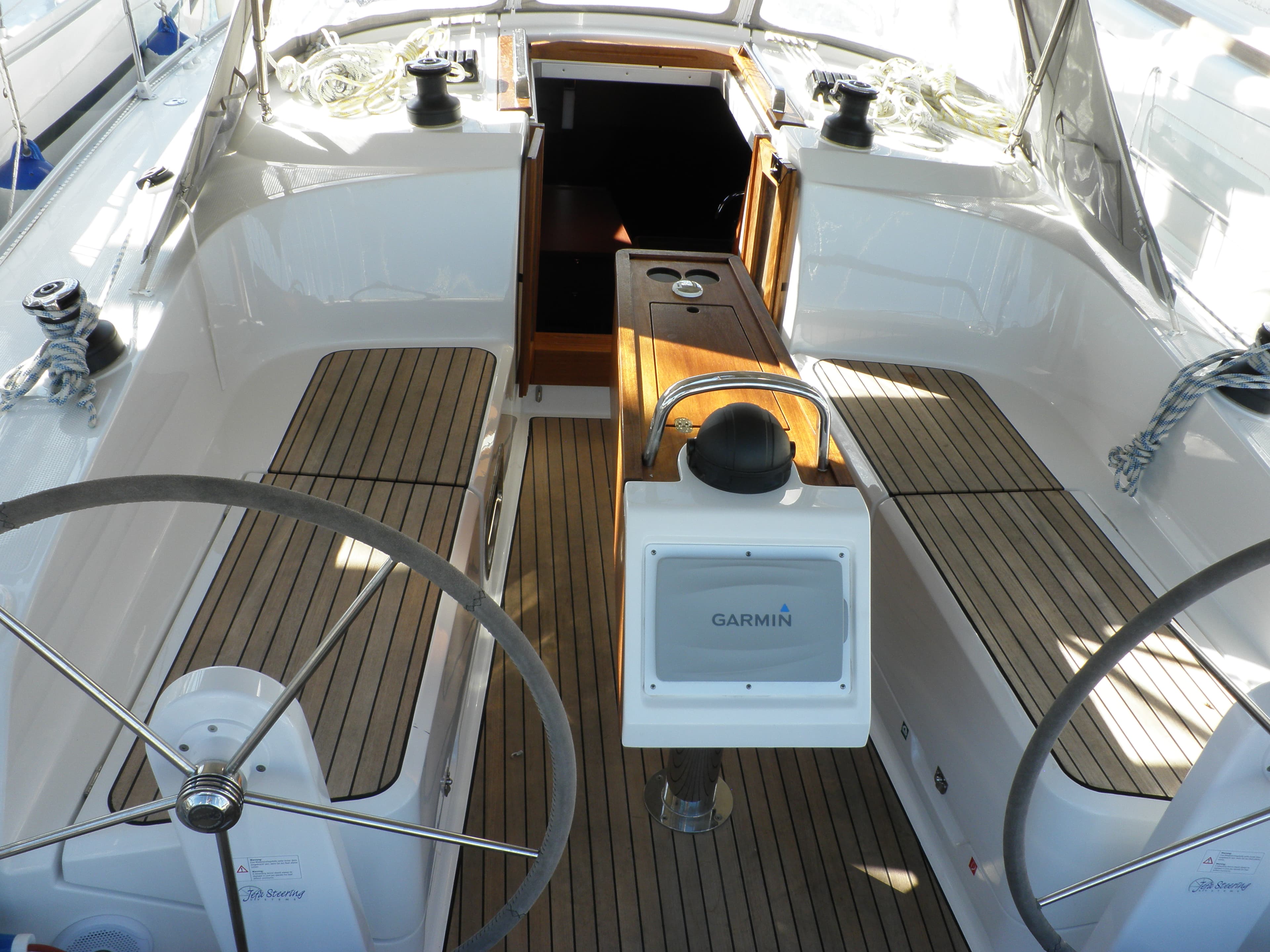 Bavaria Cruiser 37 - photo 10