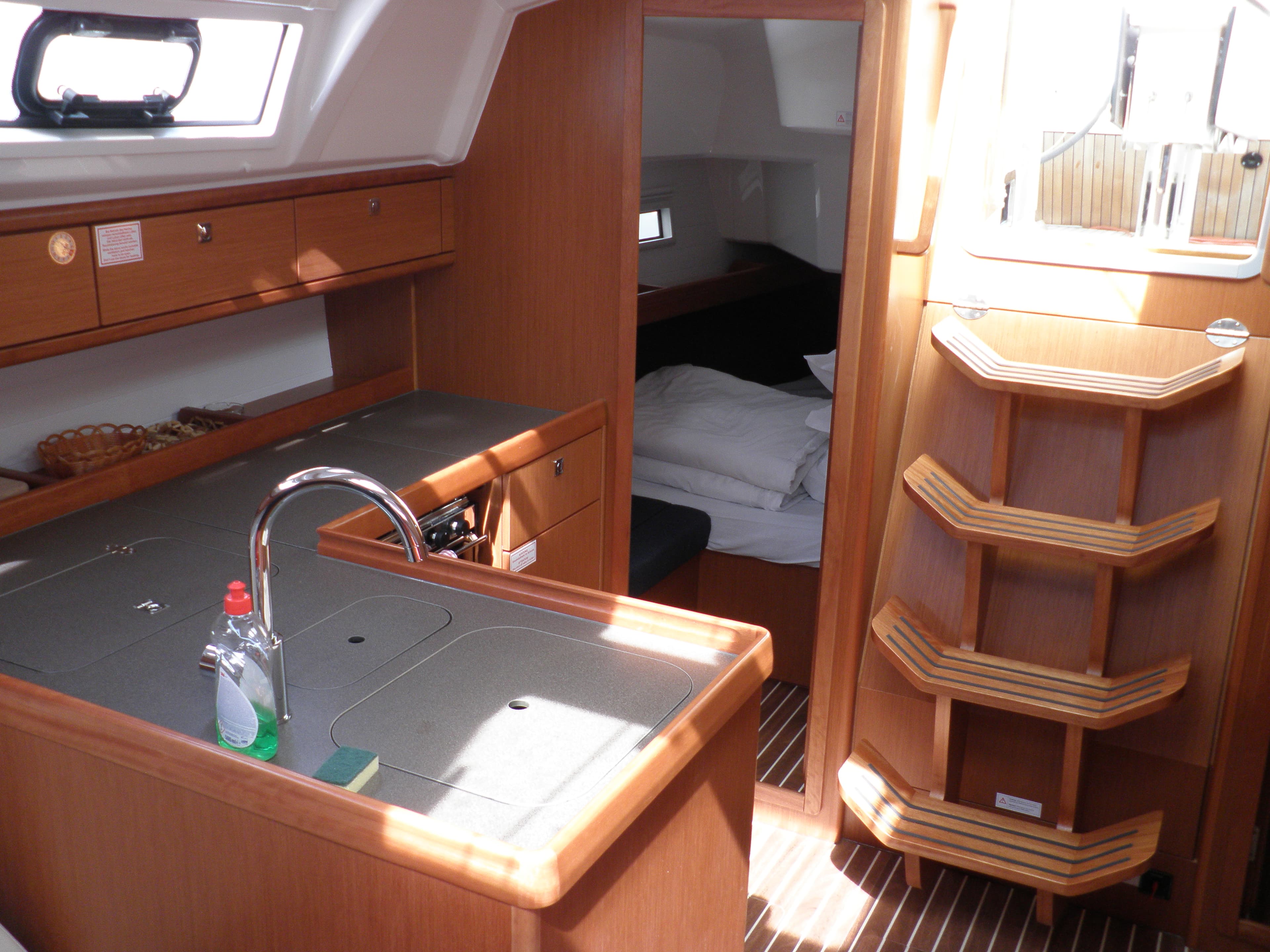 Bavaria Cruiser 37 - photo 8