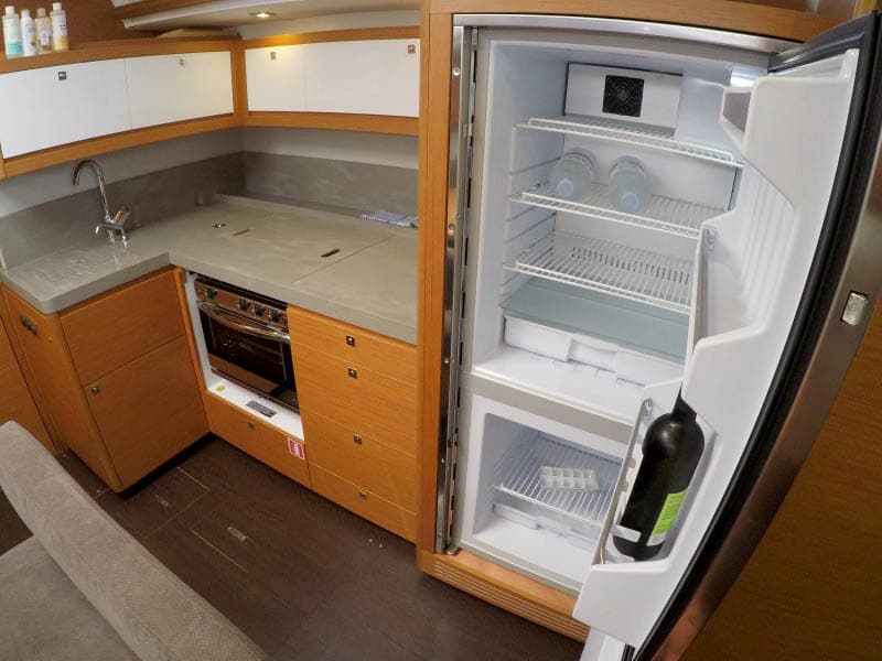 Dufour 470 - photo 16