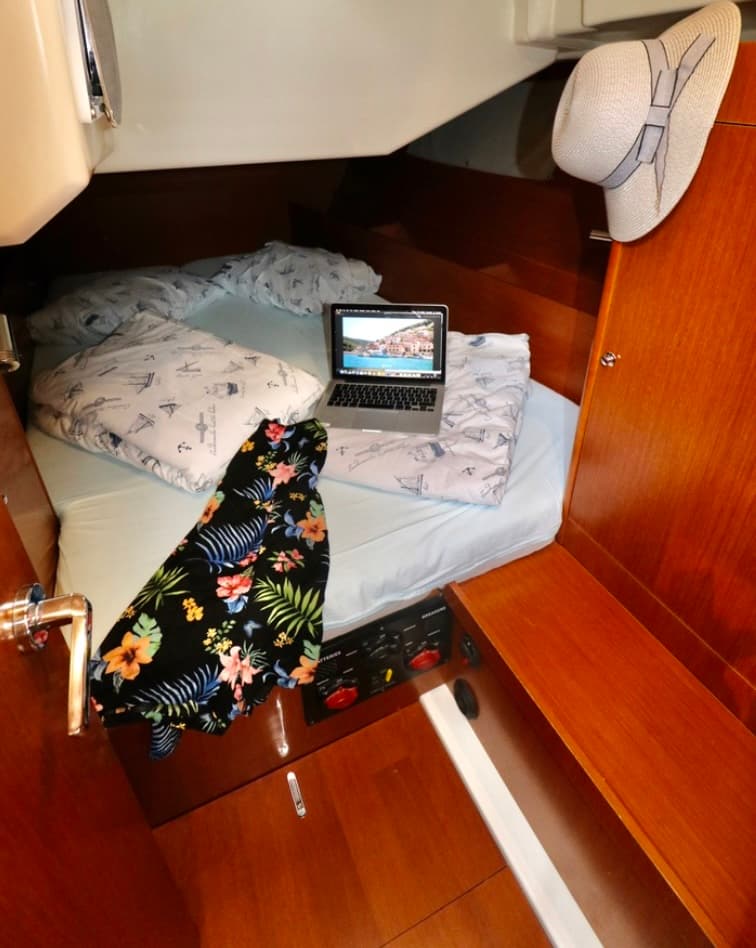 Oceanis 41.1 - photo 5