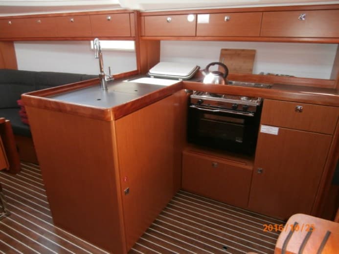 Bavaria Cruiser 37 - photo 5