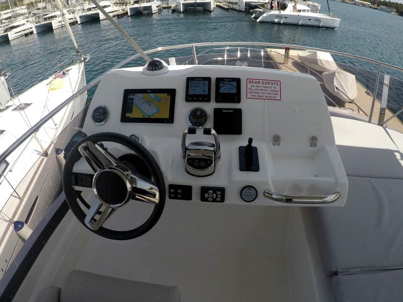 Prestige 420 Fly - photo 32